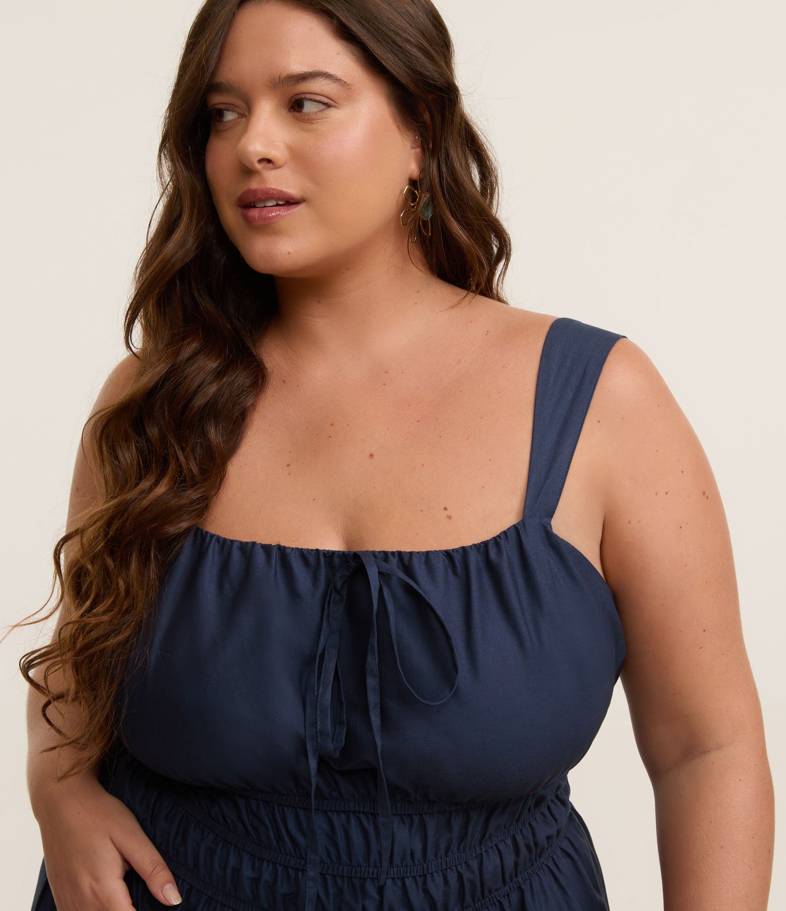 Vestido Midi com Babados e Lacinho Curve & Plus Size Azul Escuro 5