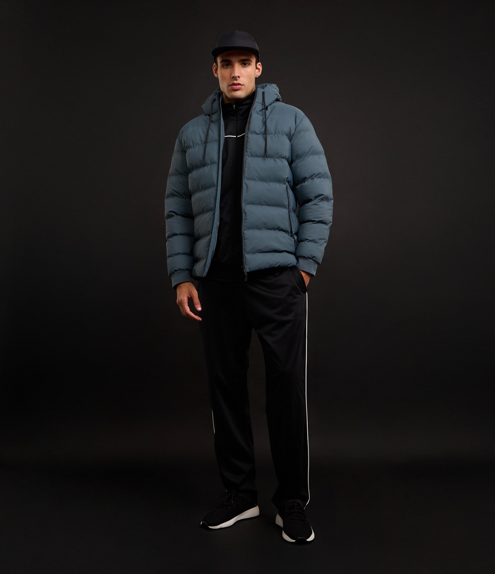 Jaqueta Puffer Esportiva sem Costura com Capuz 2