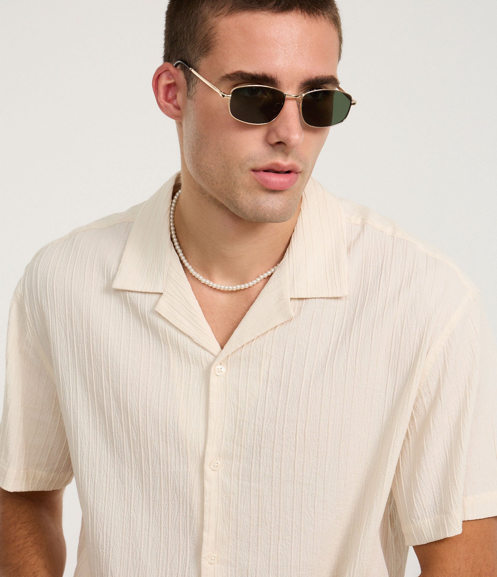 Camisa Boxy em Algodão com Gola Bowling Texturizada Bege 4