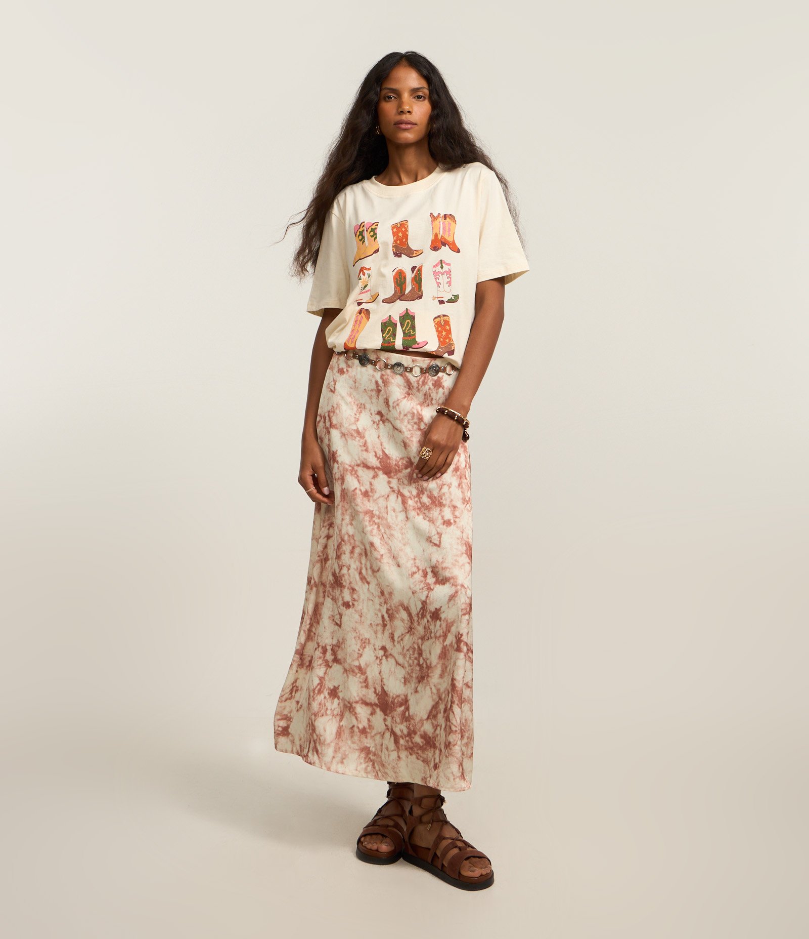 Saia New Midi Acetinada com Estampa Manchadinha Rosa 1