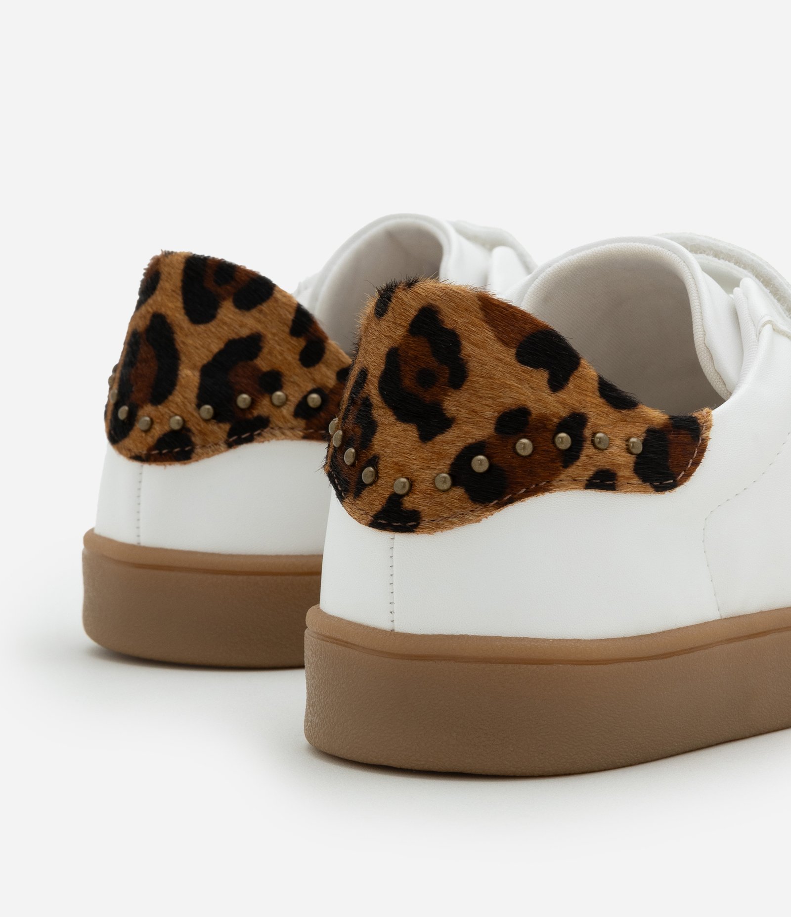 Tênis Cano Baixo com Velcro e Recortes Contrastantes Animal Print 3