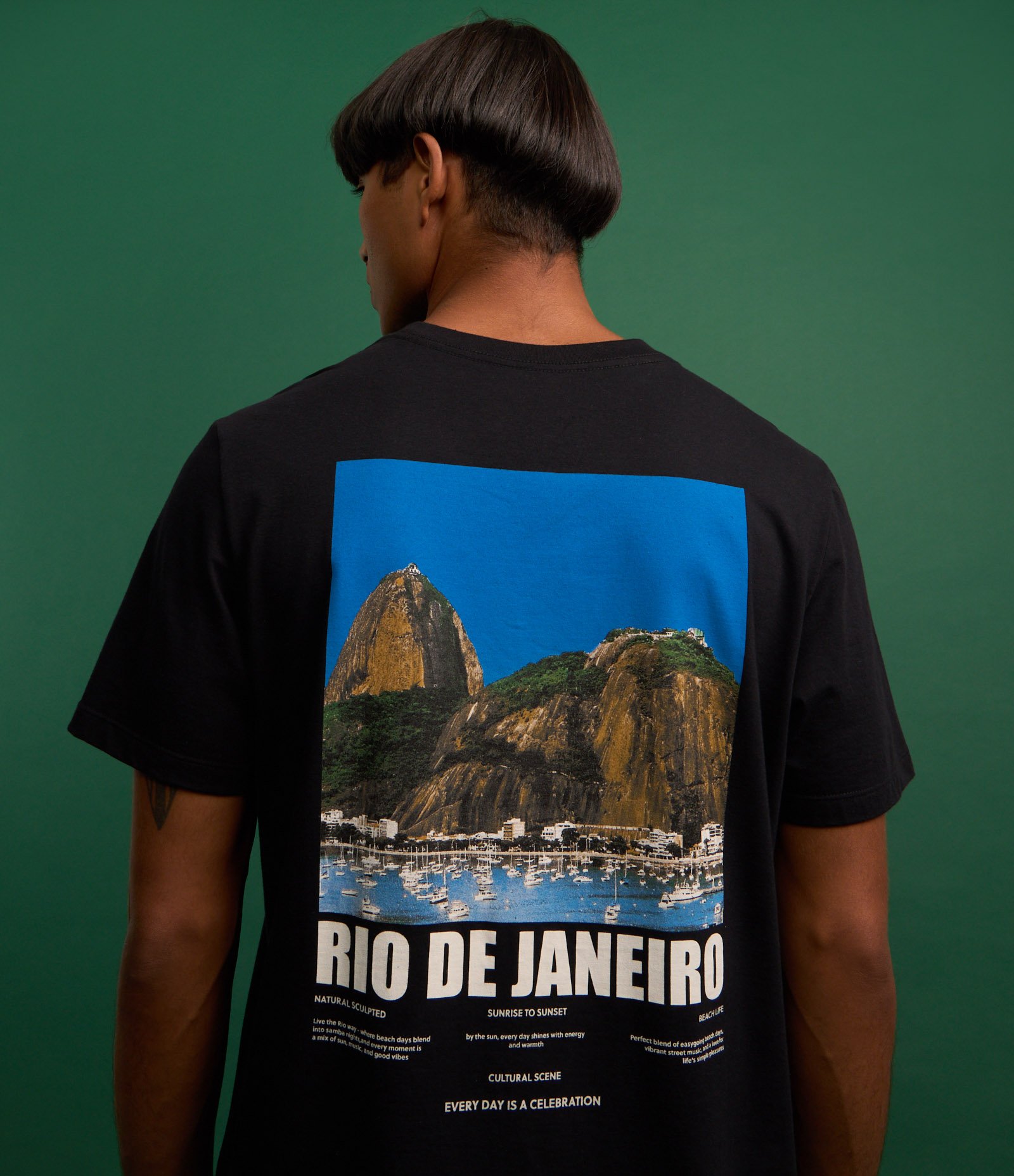 Camiseta Comfort em Algodão com Estampa Photoprint Rio de Janeiro Preto 5
