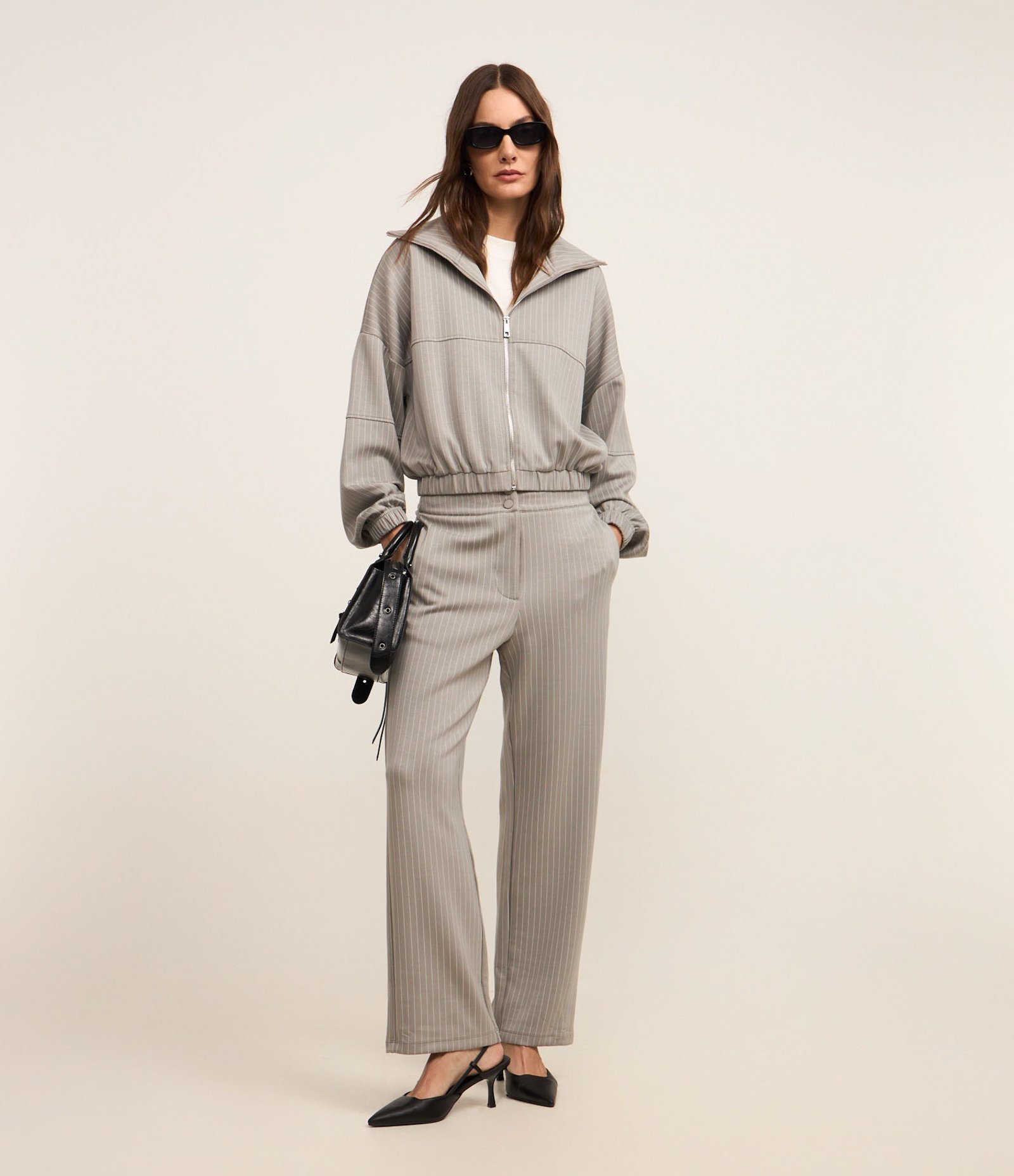 Casaco Bomber em Malha com Listras e Gola Lapela Cinza 4