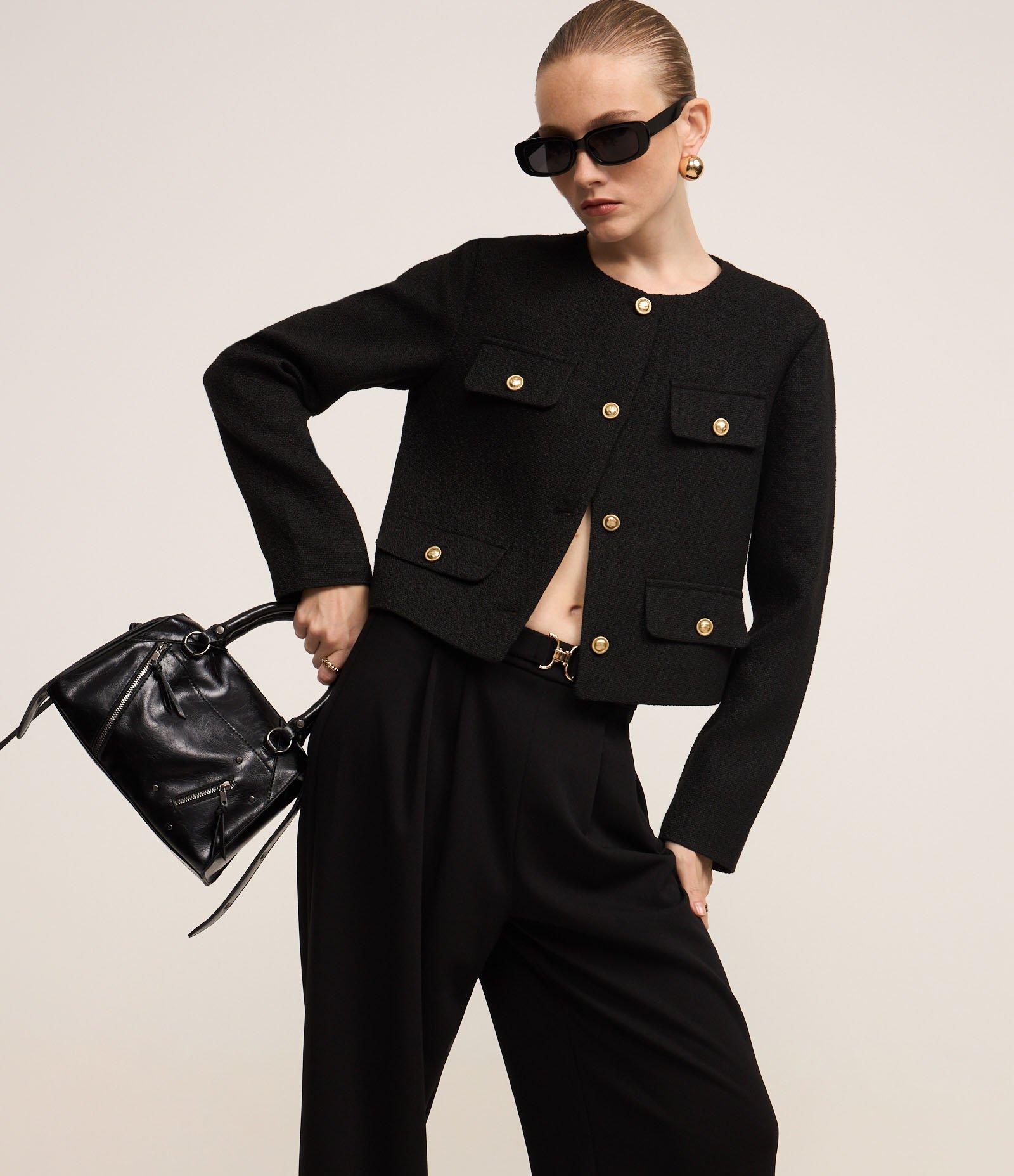 Calça Wide Leg Cintura Alta em Crepe com Cinto e Pregas Preto 2