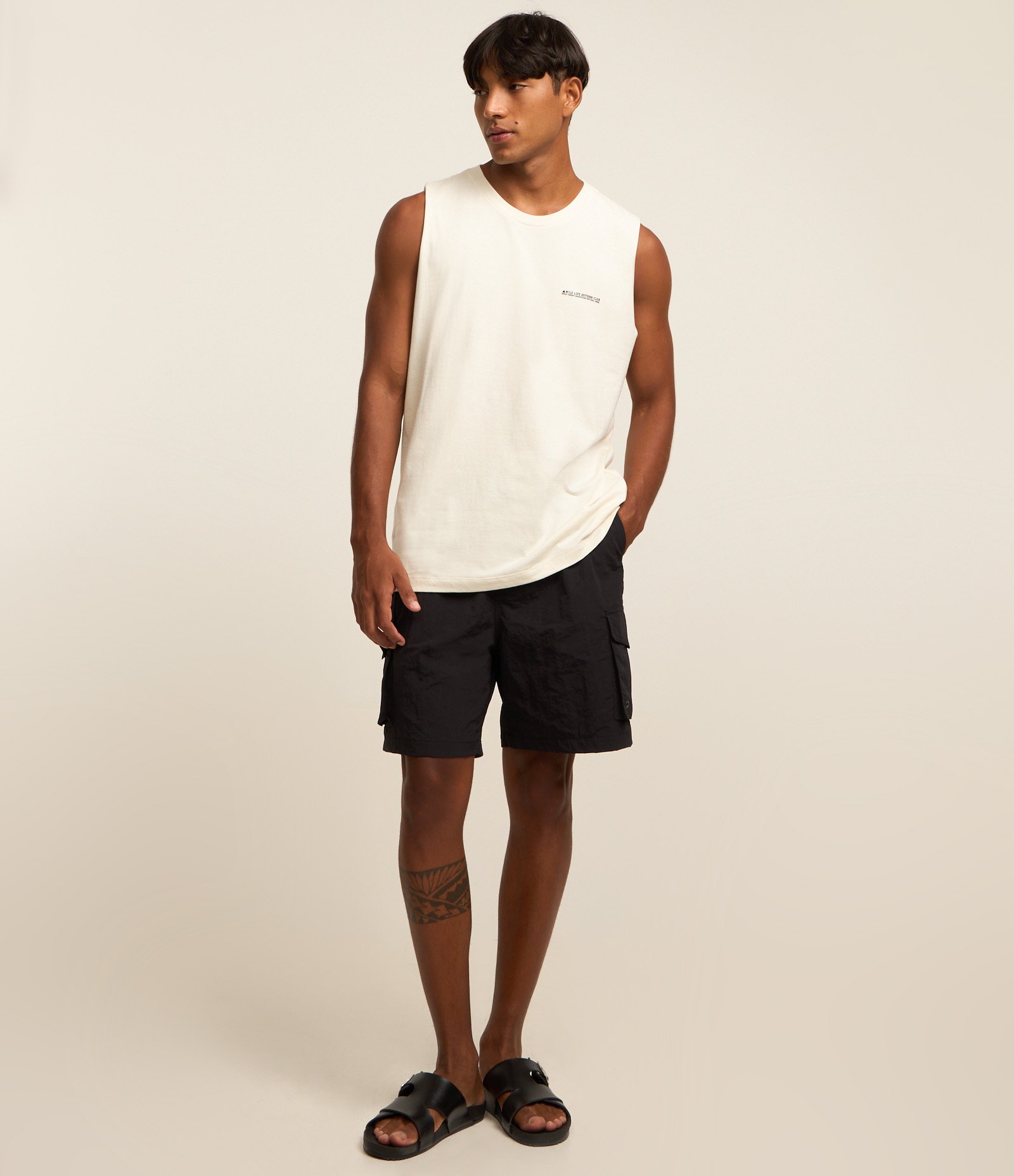 Regata Comfort em Algodão com Estampa de Montanha Branco 2