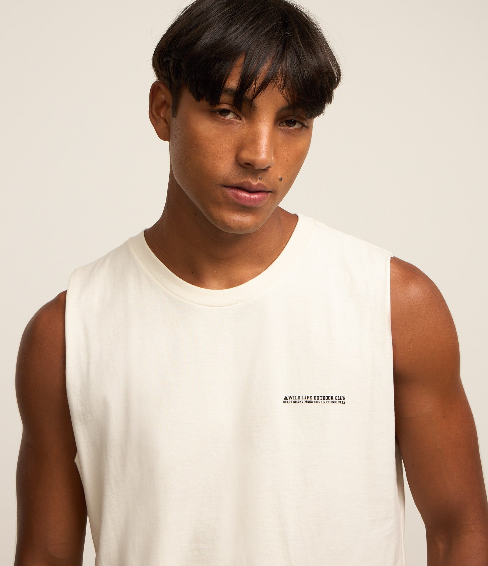 Regata Comfort em Algodão com Estampa de Montanha Branco 4