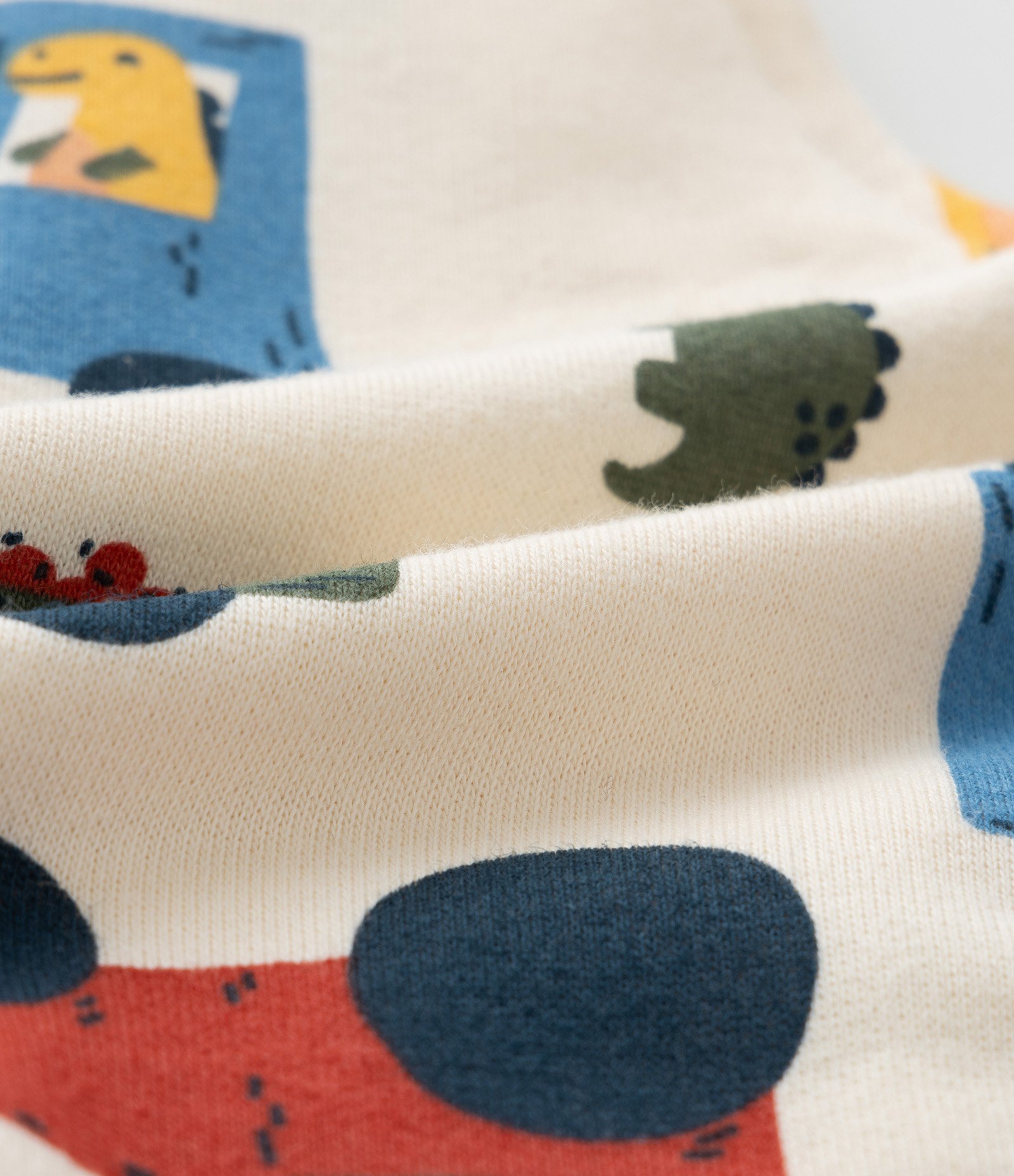 Jardineira Infantil com Regulagem e Estampa de Carros e Dinos - Tam 0 a 18 Meses Bege 3