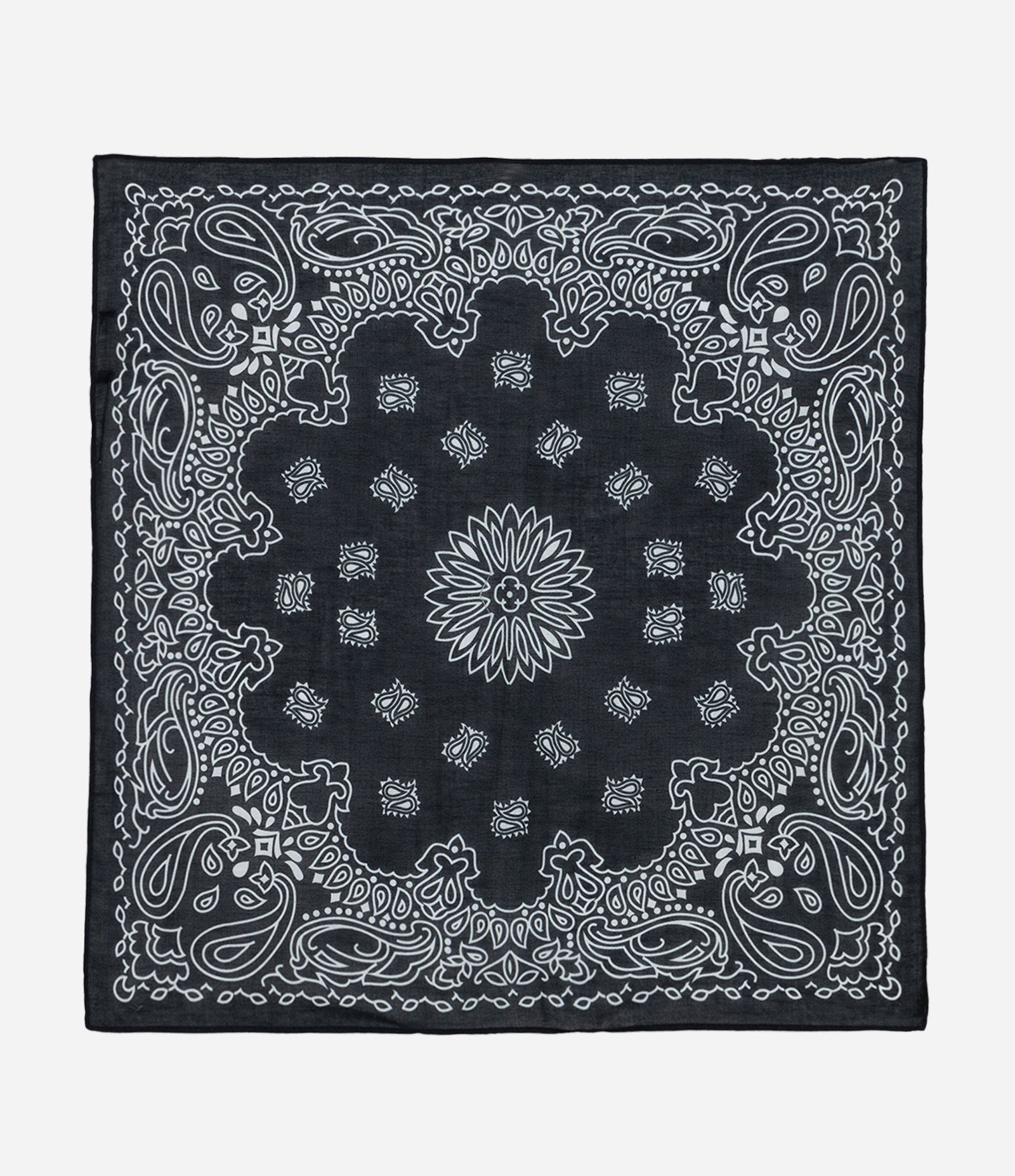 Lenço Bandana em Flanela com Estampa Paisley Preto 1