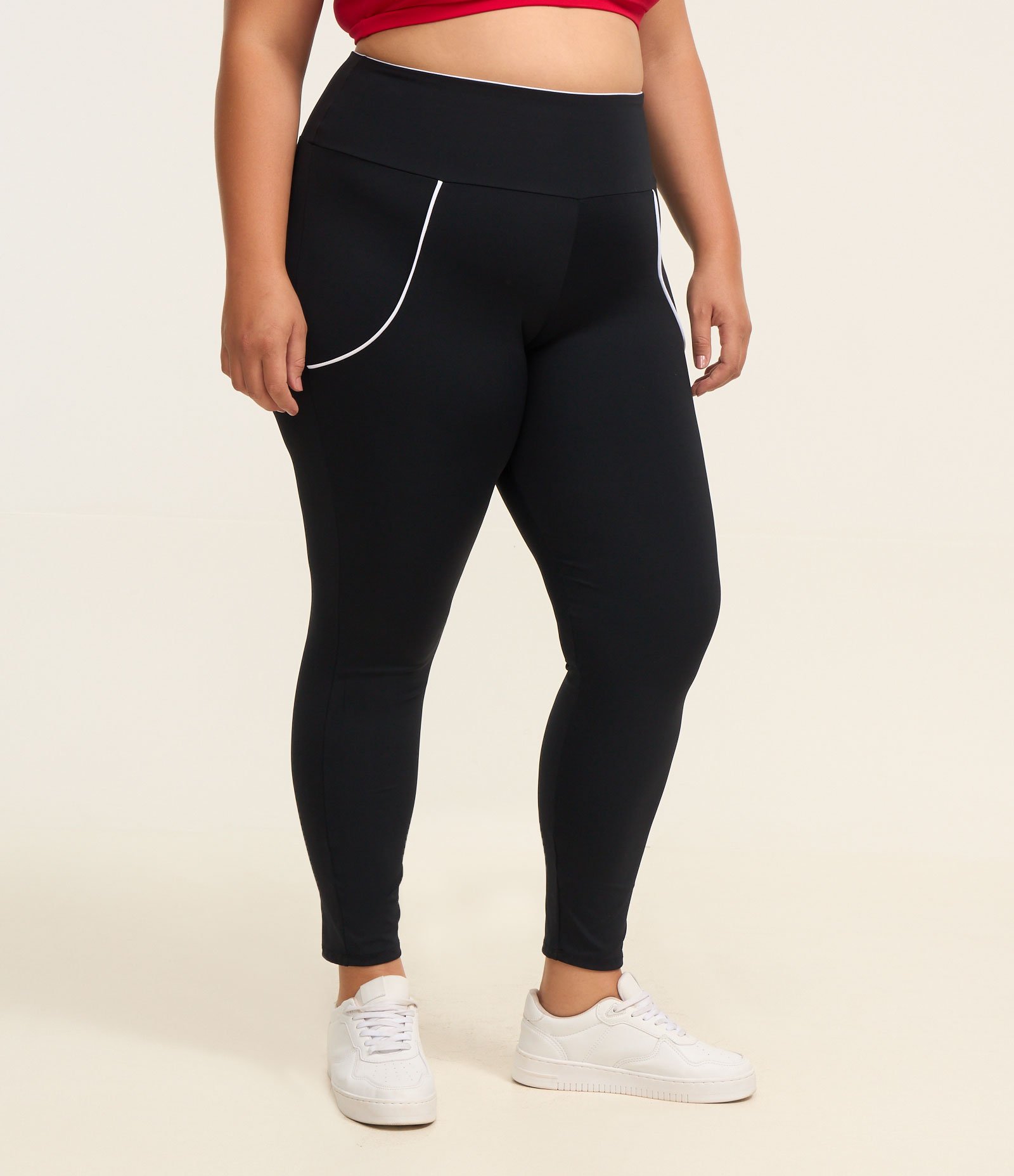 Calça Legging Esportiva com Tecnologia Dry Curve e Plus Size Preto 2