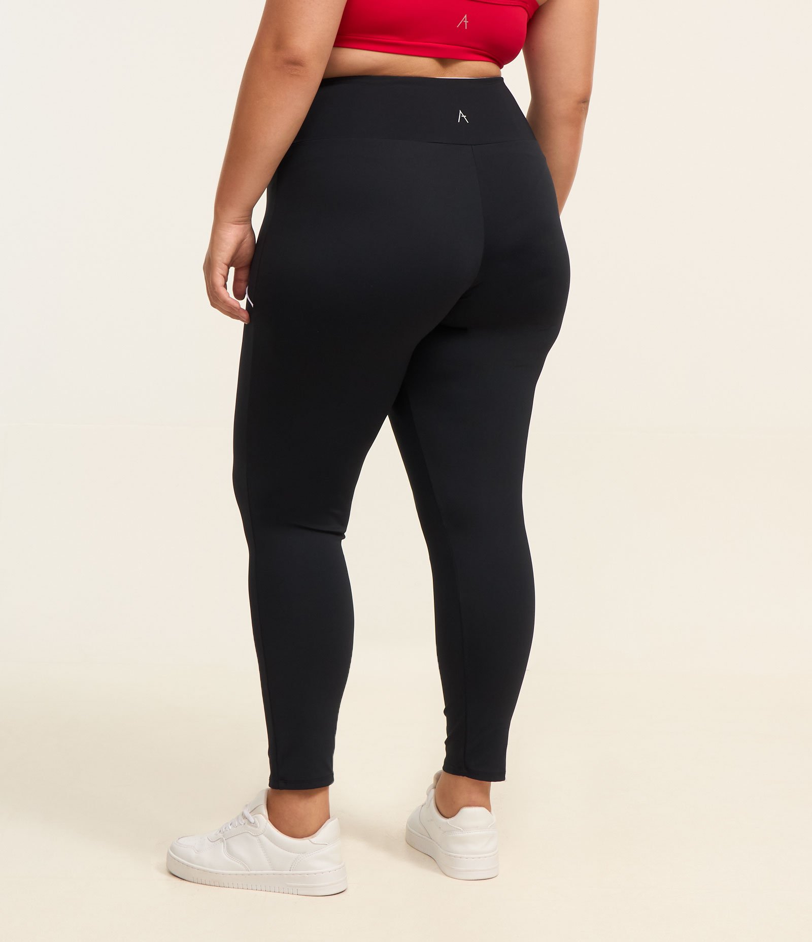 Calça Legging Esportiva com Tecnologia Dry Curve e Plus Size Preto 3