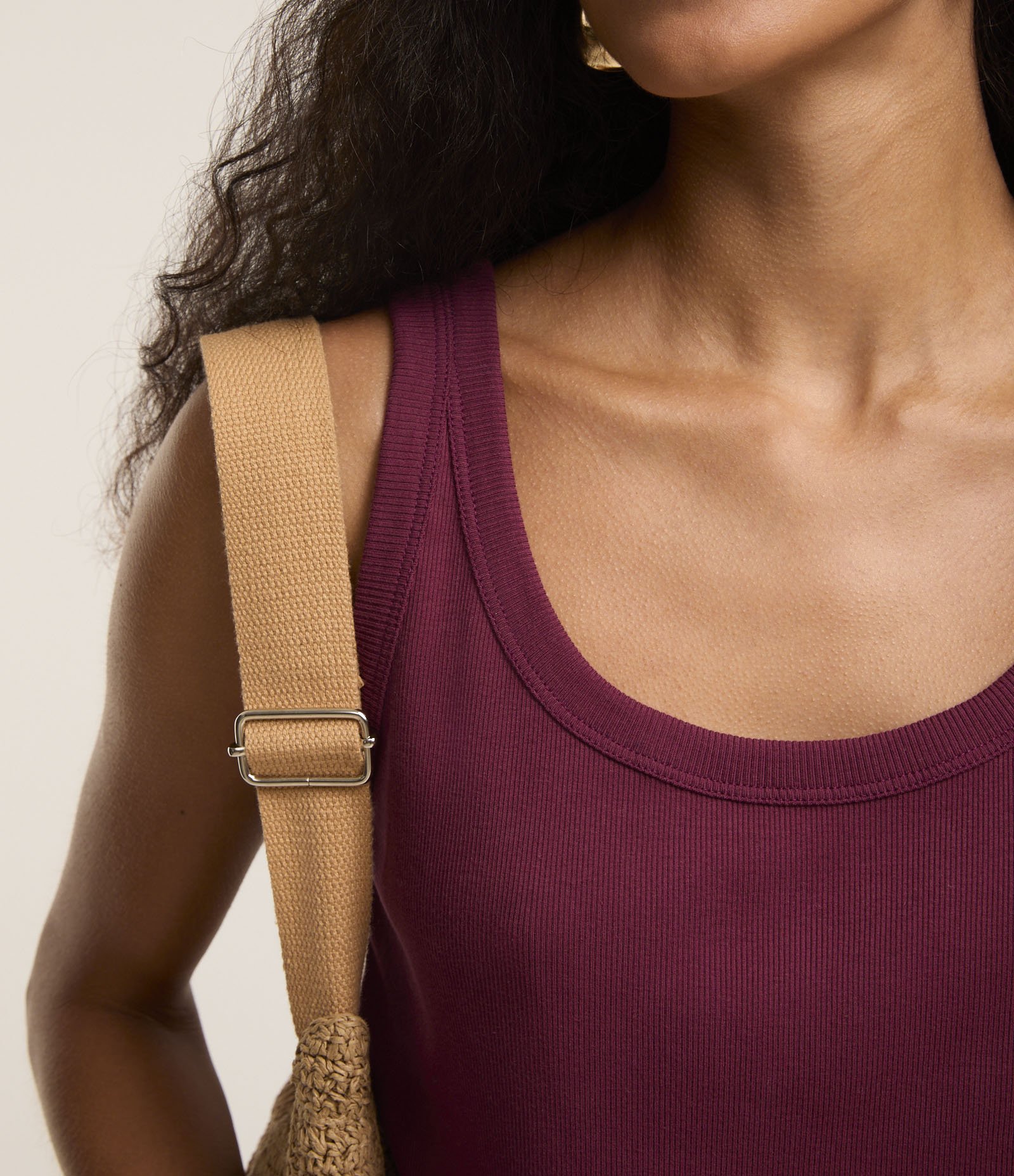 Blusa Regata em Ribana com Decote U Vermelho 3