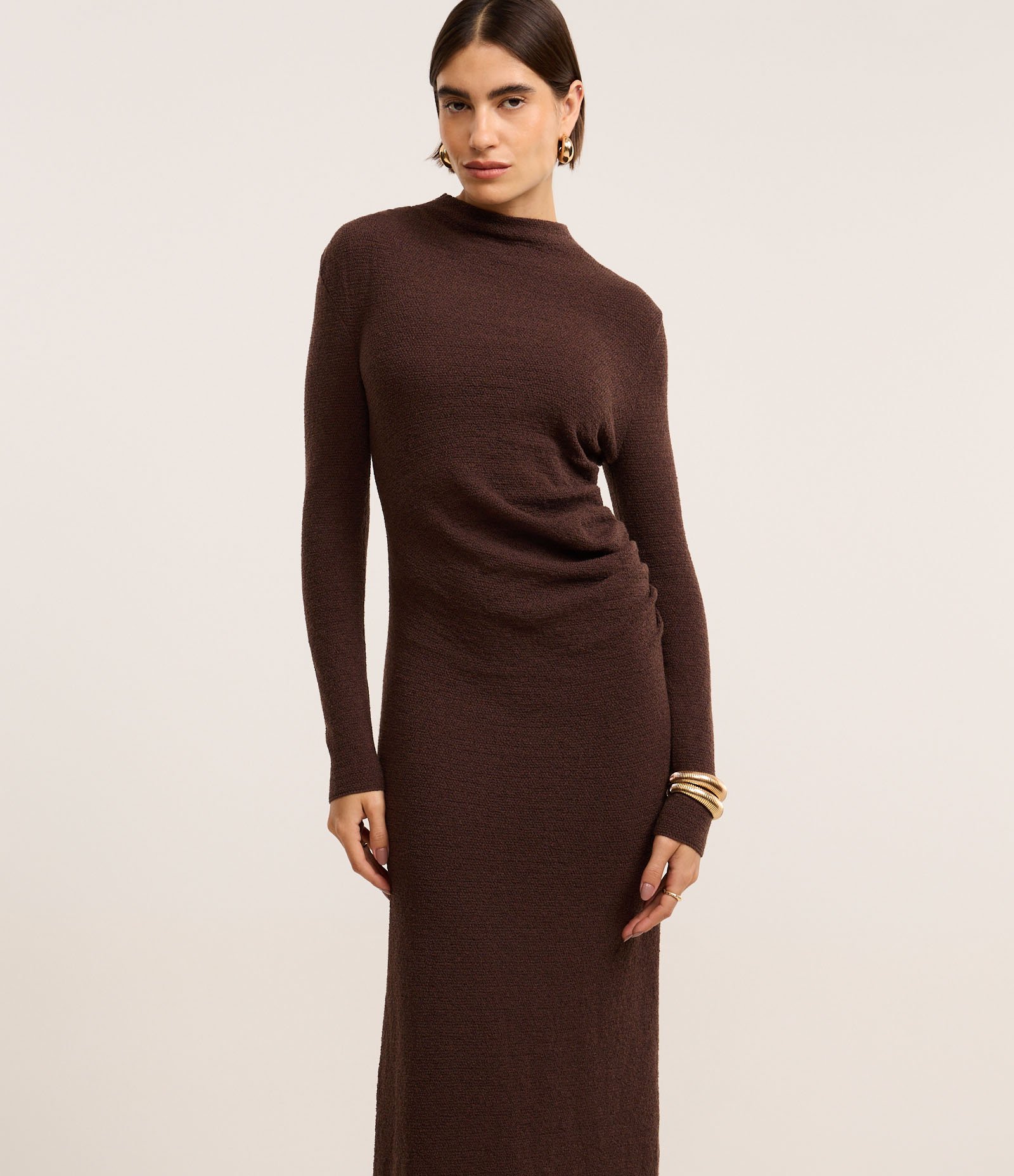 Vestido Long Midi em Tricô com Gola Degagê Marrom 3