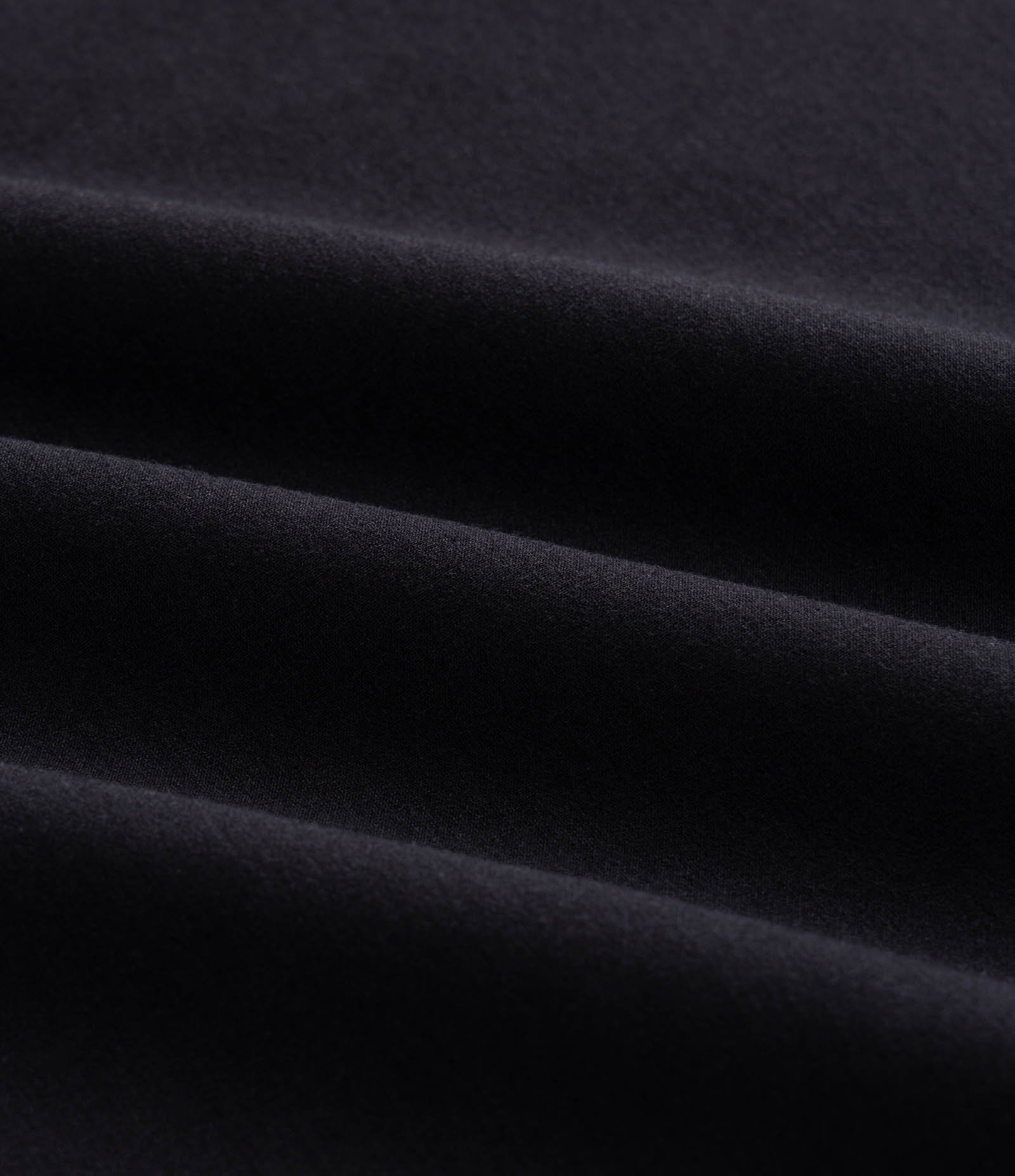 Casaco Fechado Esportivo com Punho Ajustado e Etiqueta Aplicada Preto 7