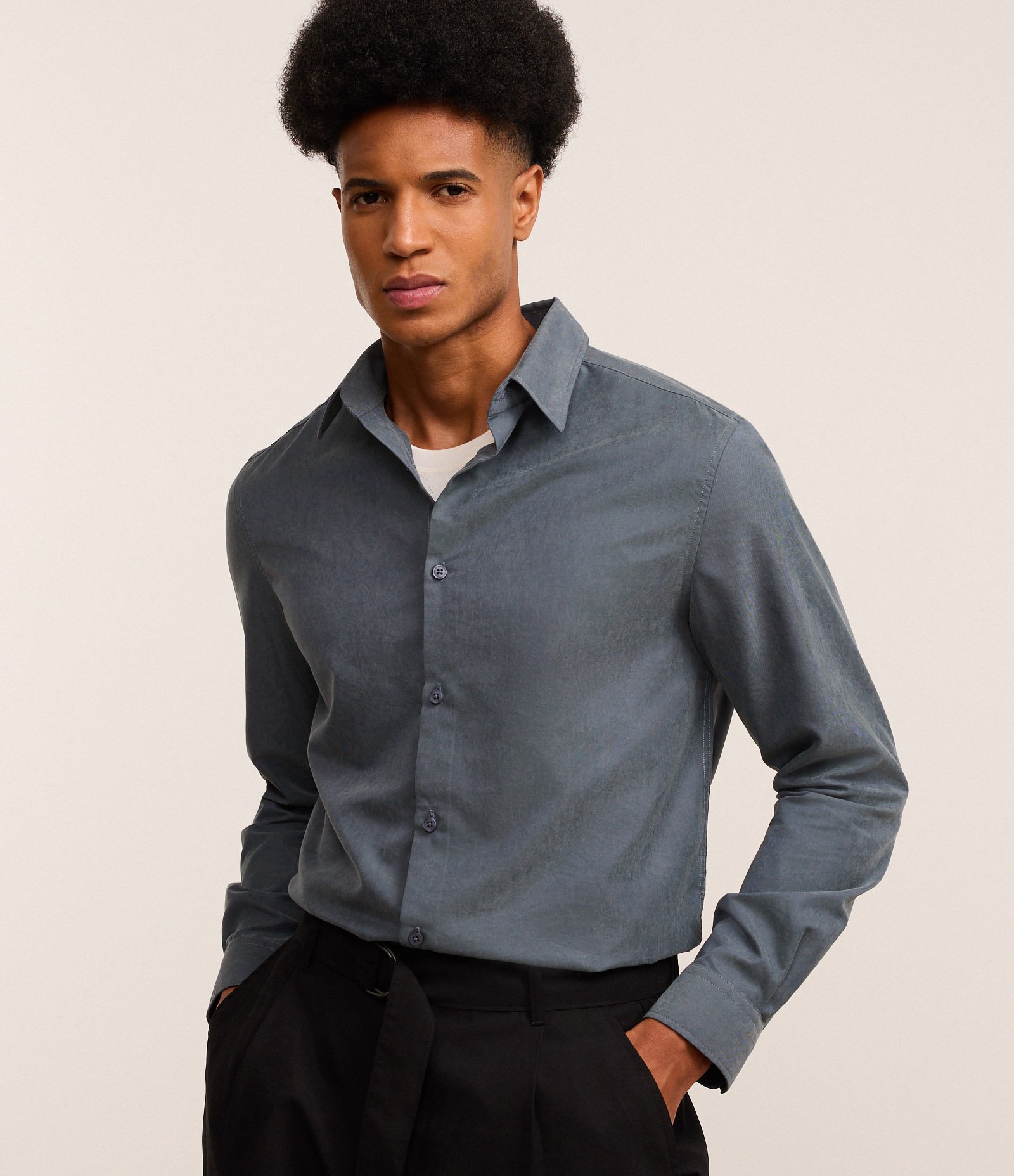 Camisa Regular em Sarja com Abotoamento Azul 1