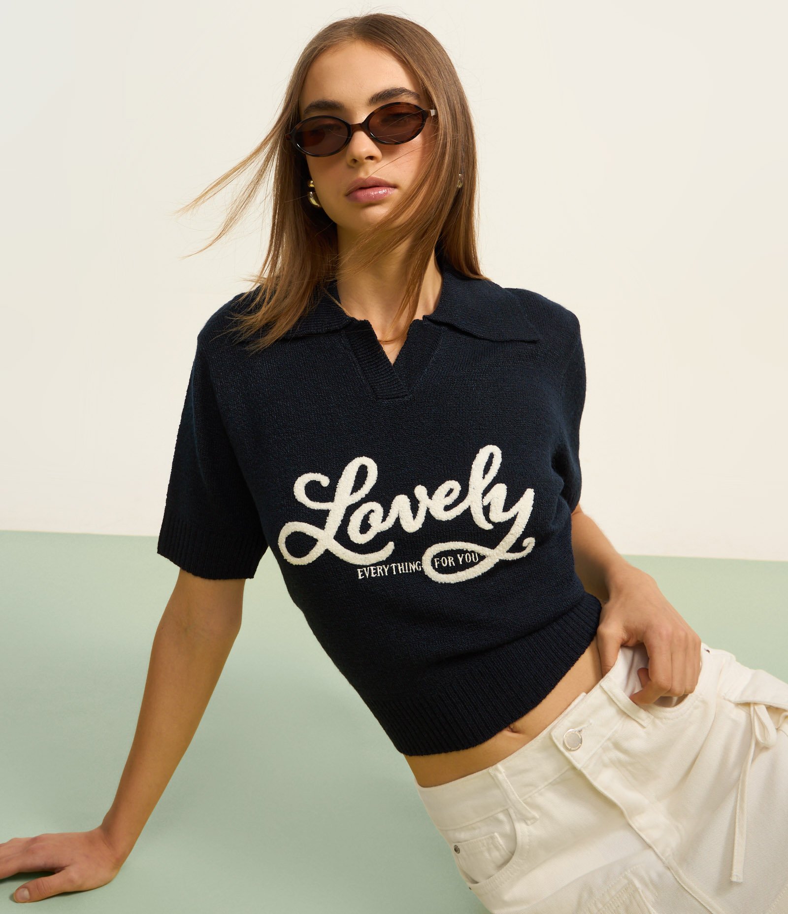 Polo em Tricô com Lettering Lovely Azul Marinho 4