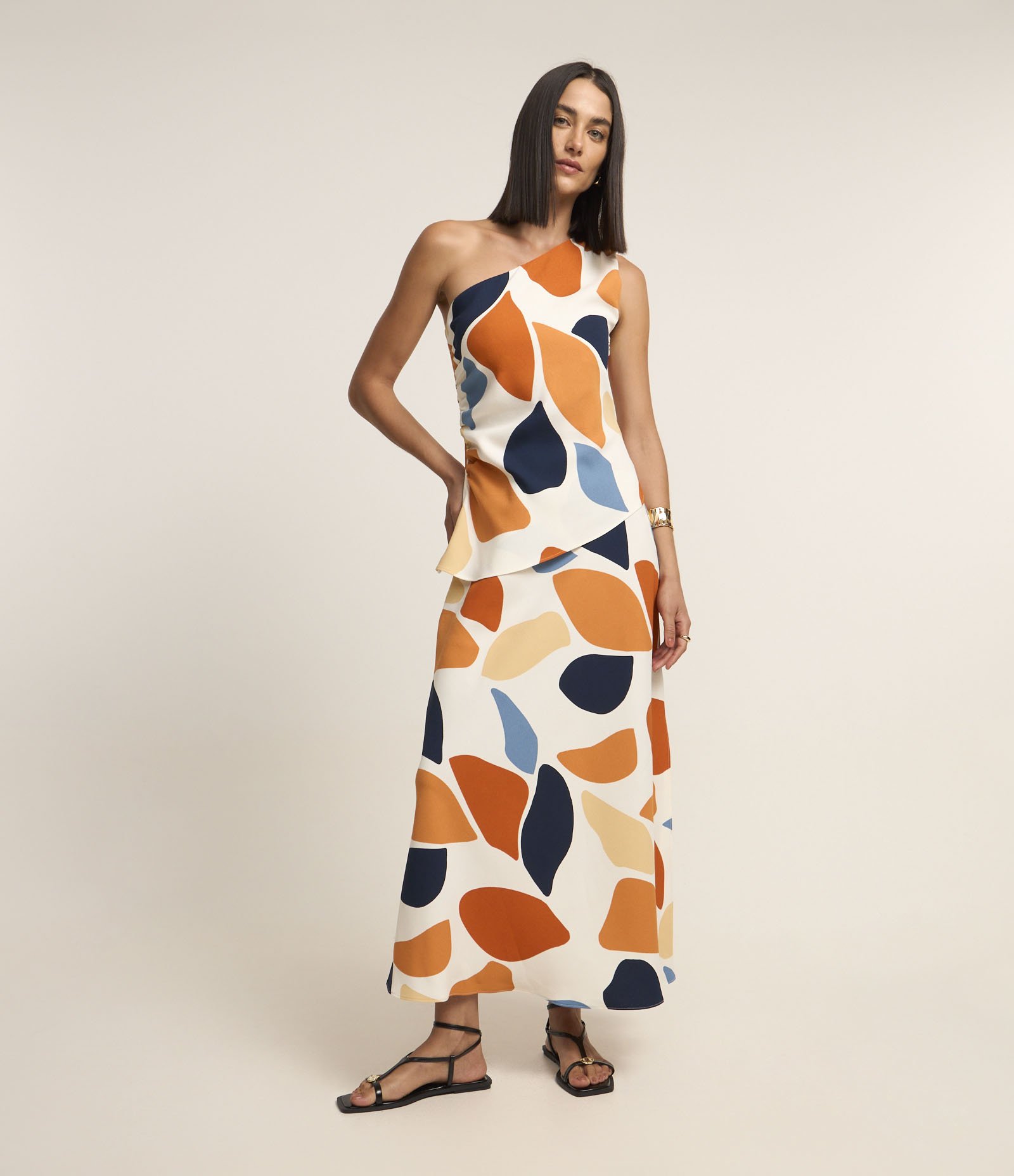 Saia Evasê em Crepe com Estampa Abstrata Multicores 1