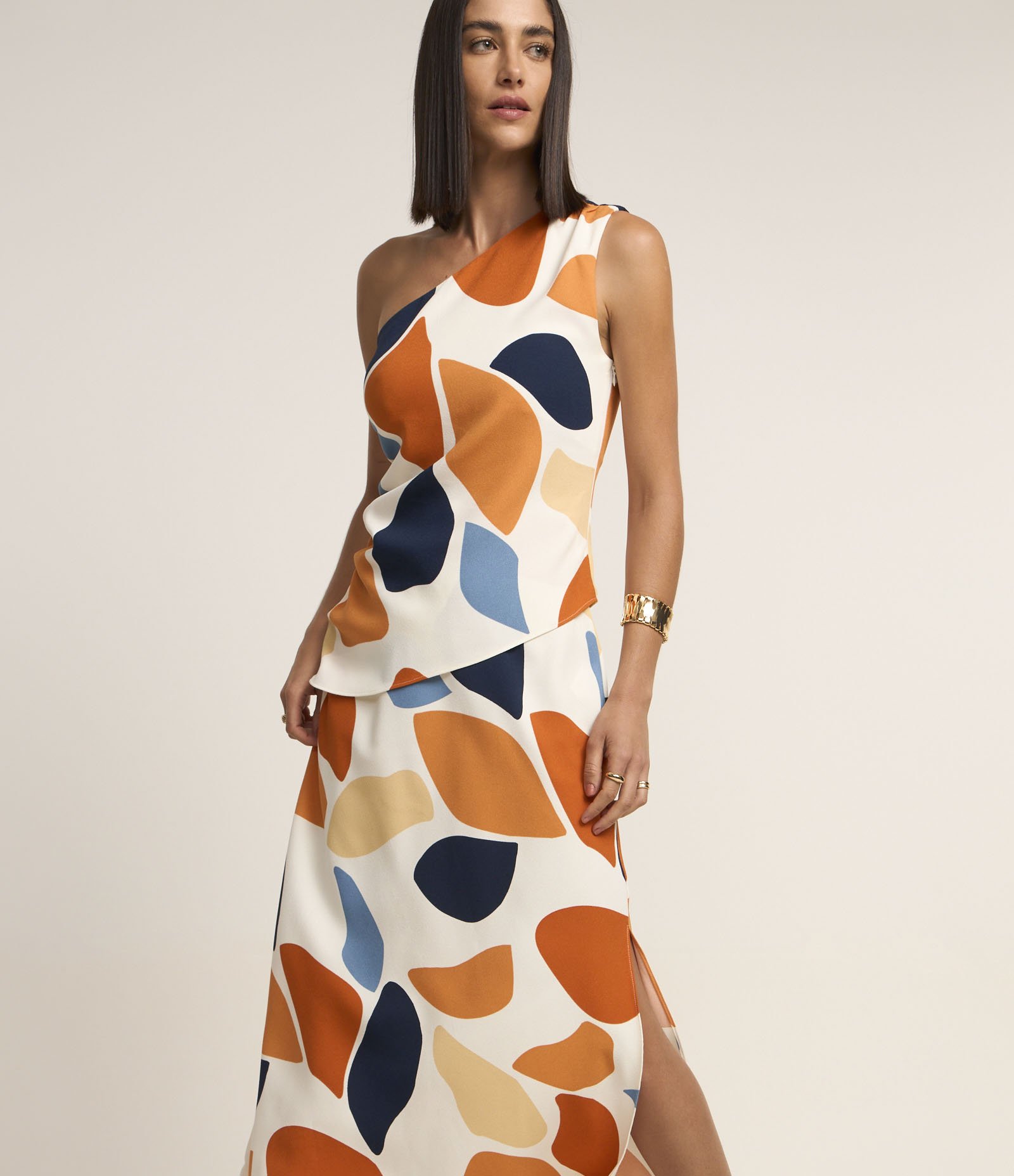 Saia Evasê em Crepe com Estampa Abstrata Multicores 2