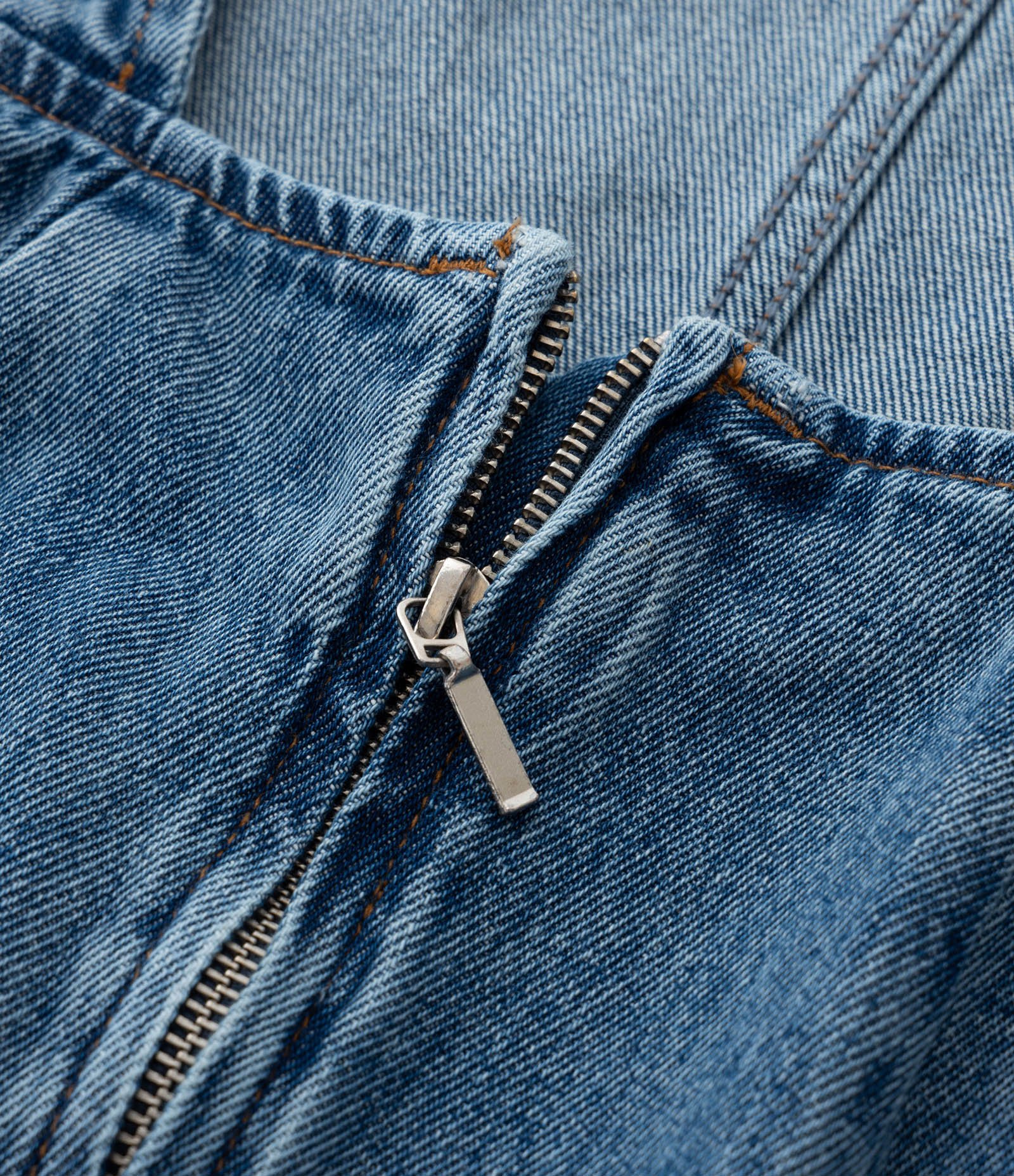 Macacão Longo em Jeans com Manga Bufante Curve & Plus Size Azul 7