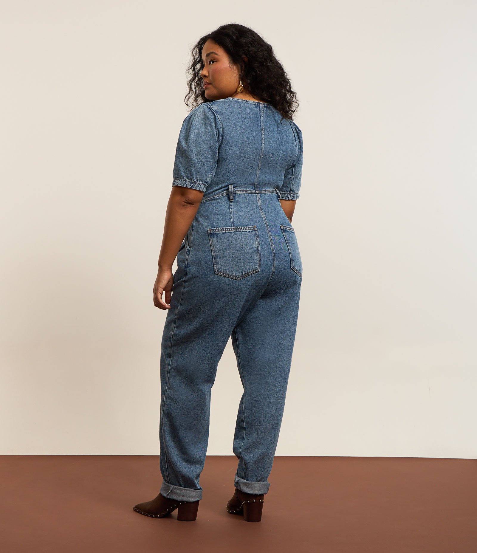 Macacão Longo em Jeans com Manga Bufante Curve & Plus Size Azul 2