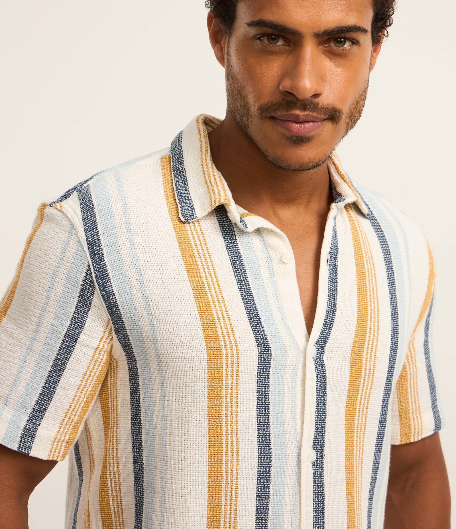 Camisa Regular com Textura e Listras Verticais Off White/Azul/Amarelo 3