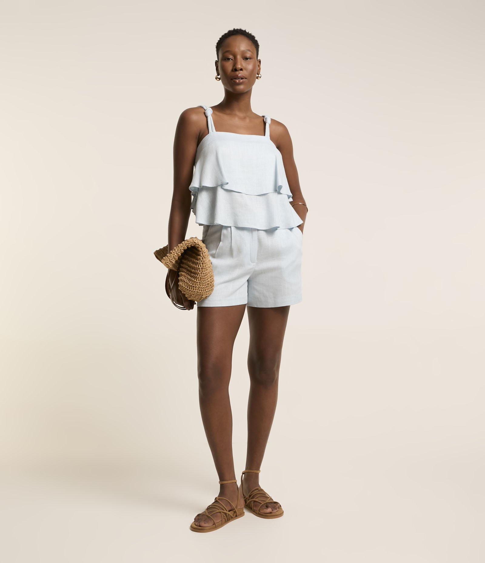 Bermuda Reta em Viscolinho com Cós Afaiatado Azul 1