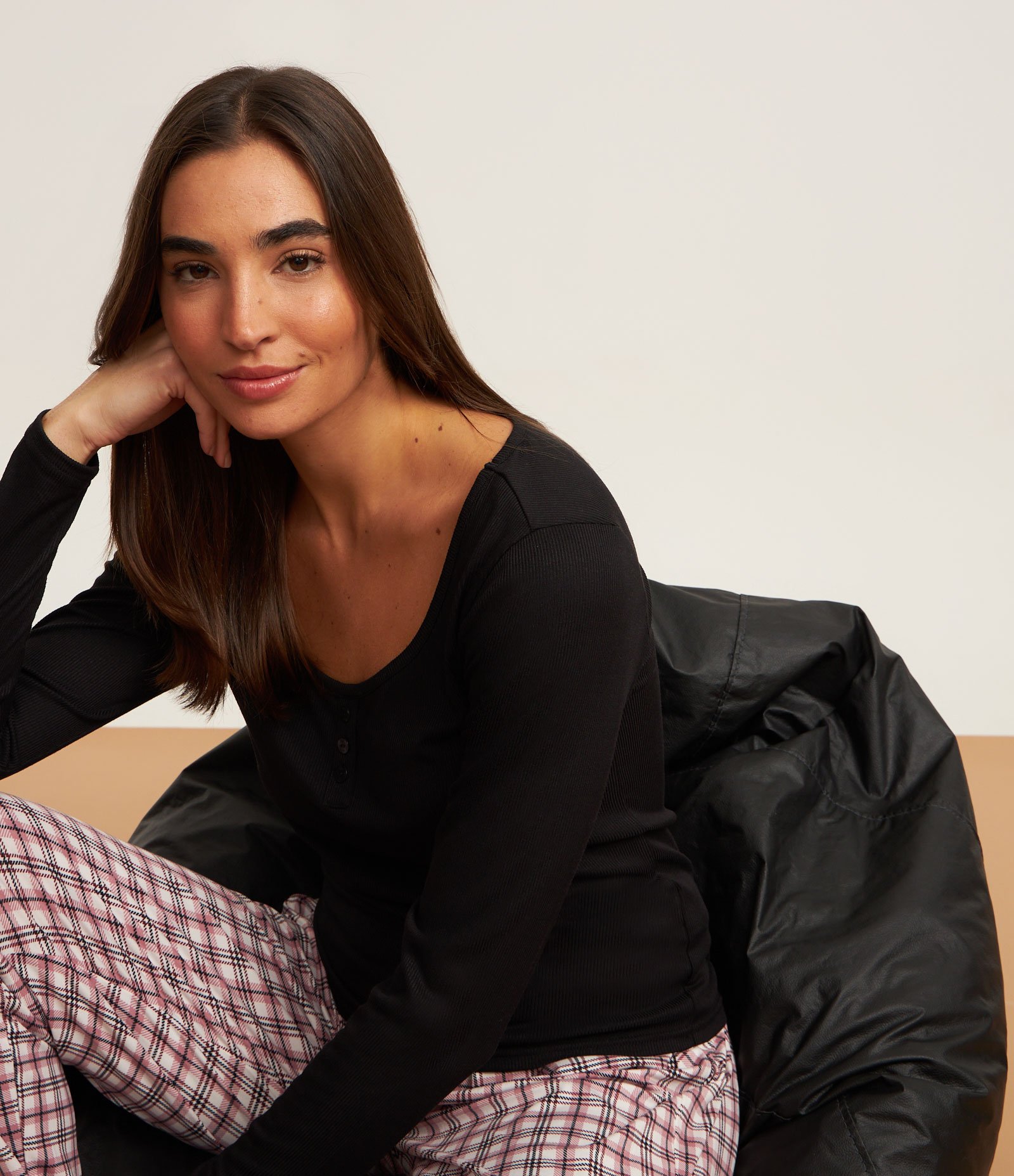 Pijama Longo em Ribana com Calça Xadrez Multicores 4