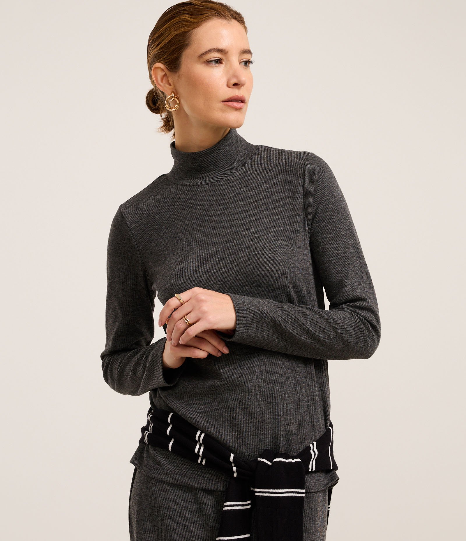 Suéter em Tricô com Gola Alta com Fundo Mescla Cinza 1