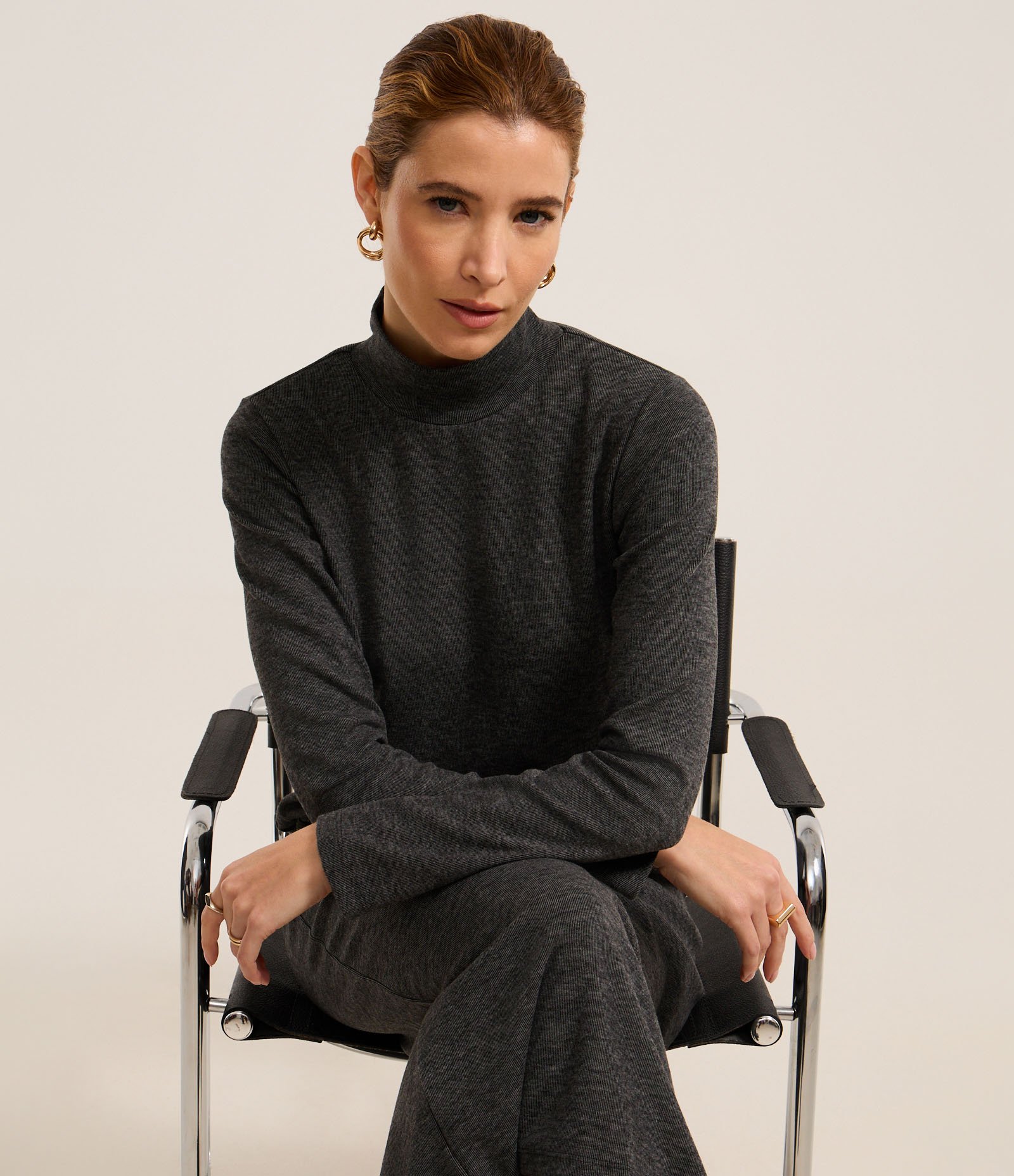 Suéter em Tricô com Gola Alta com Fundo Mescla Cinza 6