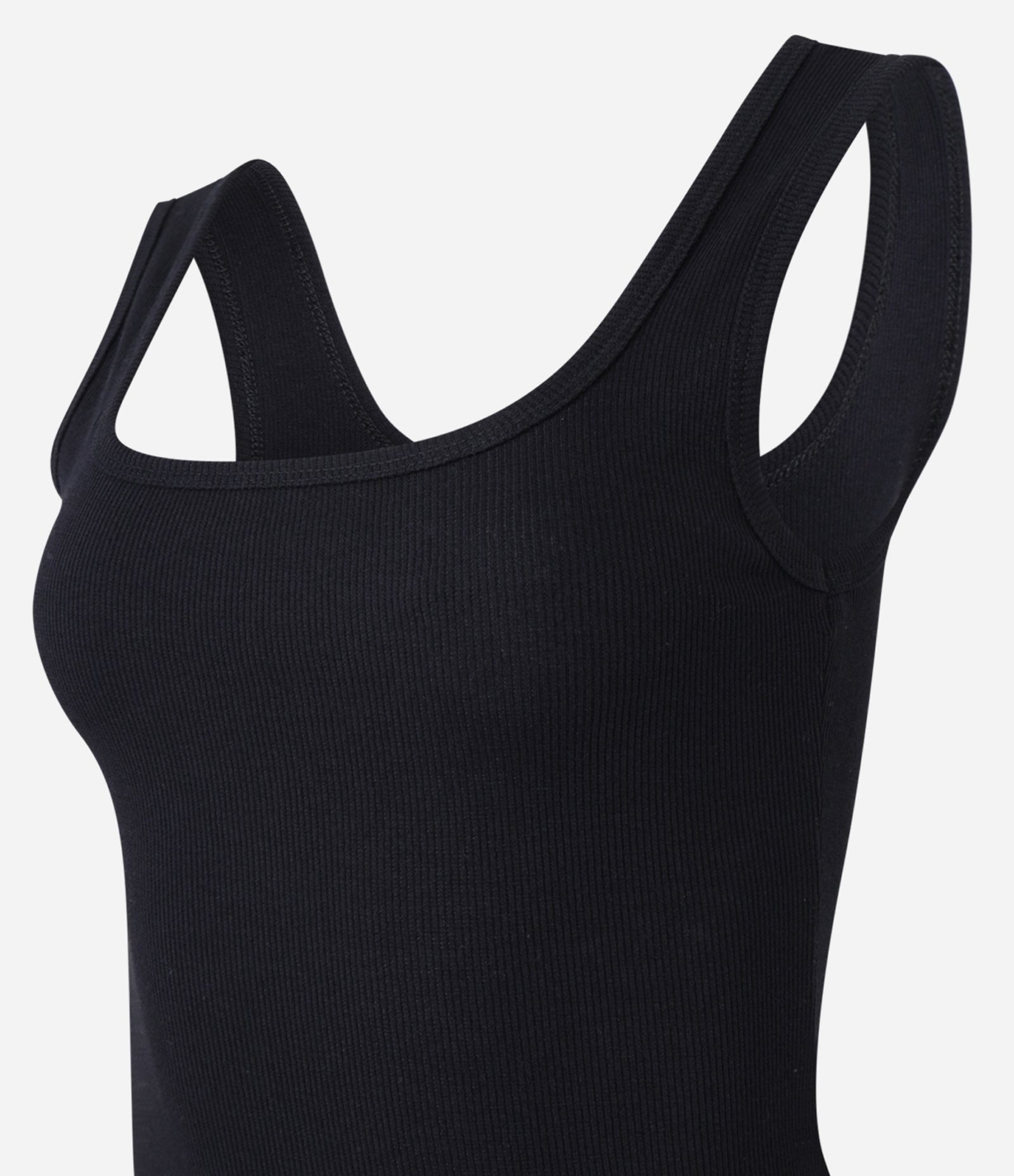 Vestido Evasê em Ribana com Alça Larga Preto 2