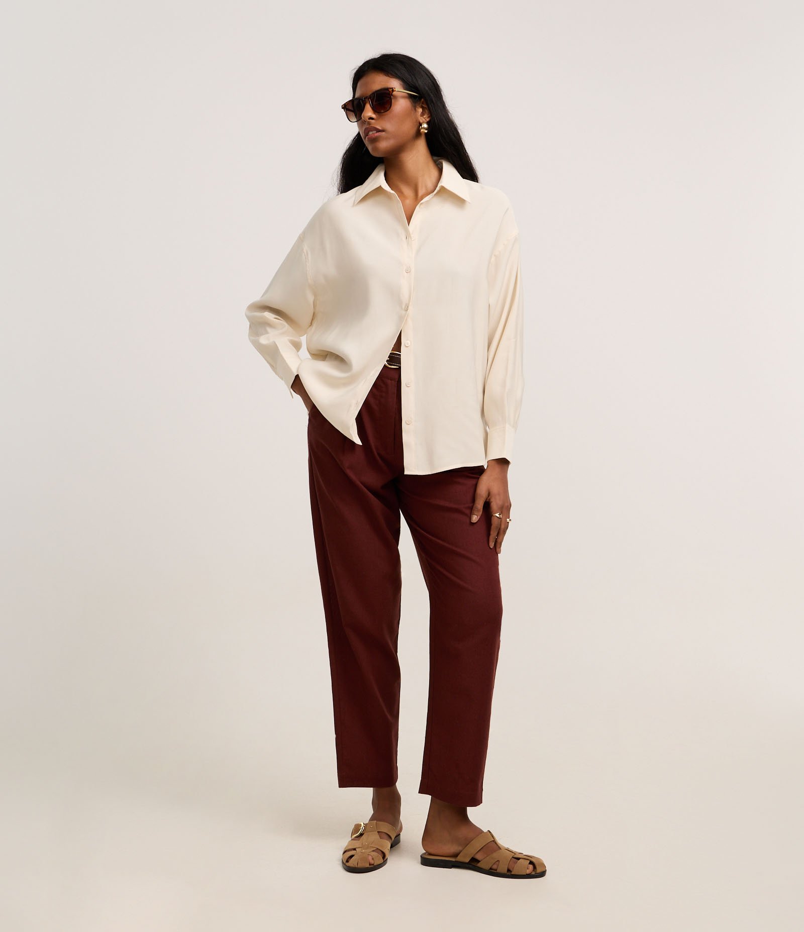 Camisa Ampla em Cupro com Abotoamento Bege 2