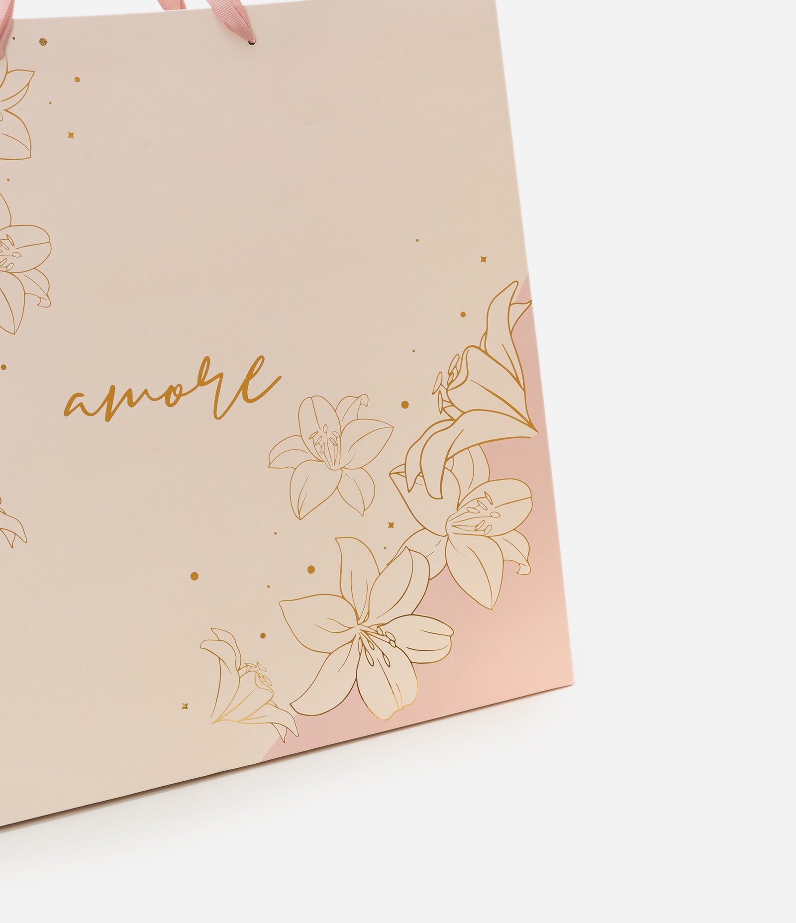Embalagem de Presente Grande com Estampa Amore e Cartão com Envelope Bege 2