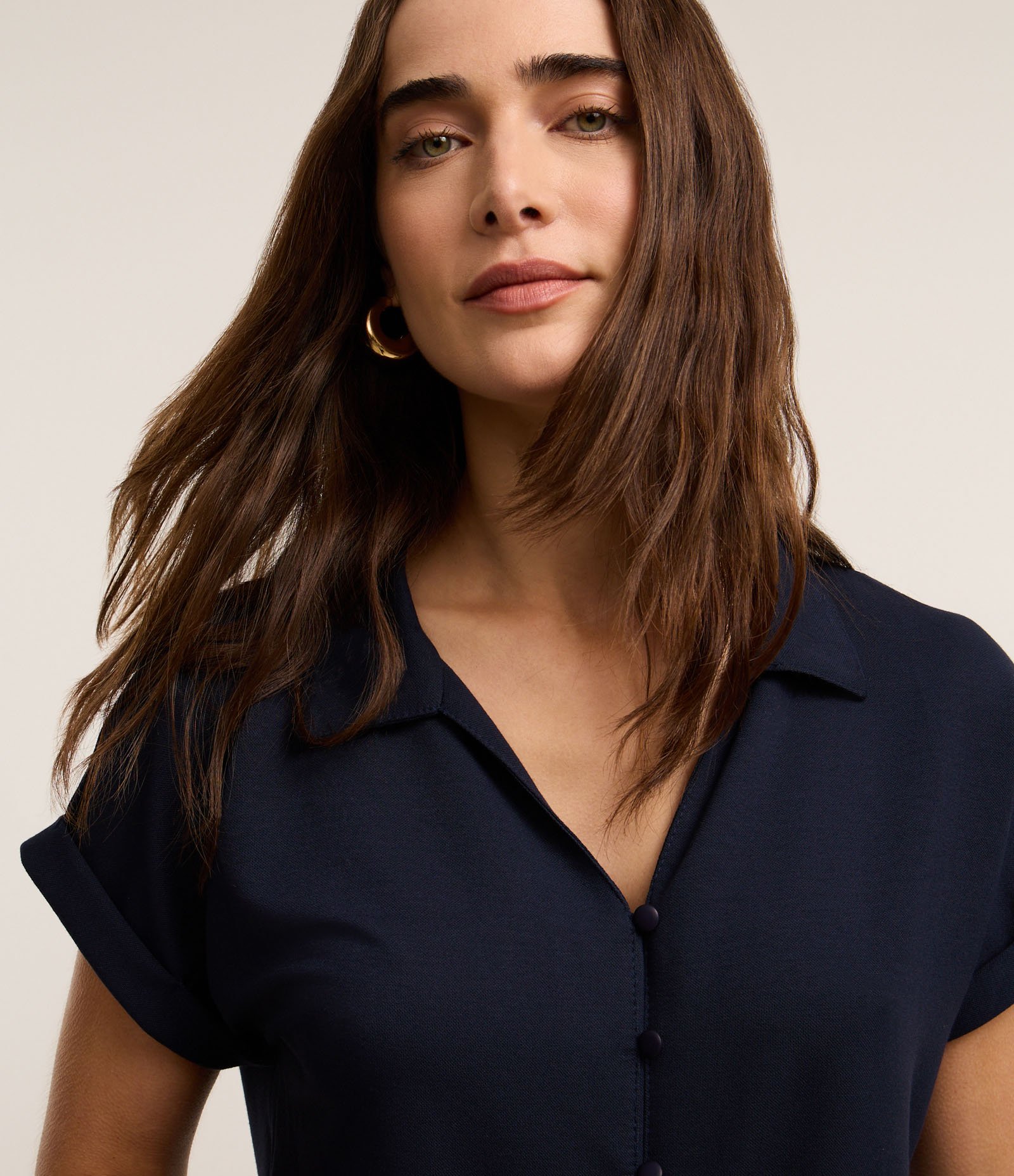 Camisa em Piquet com Amarração Laço na Barra Azul Escuro 4