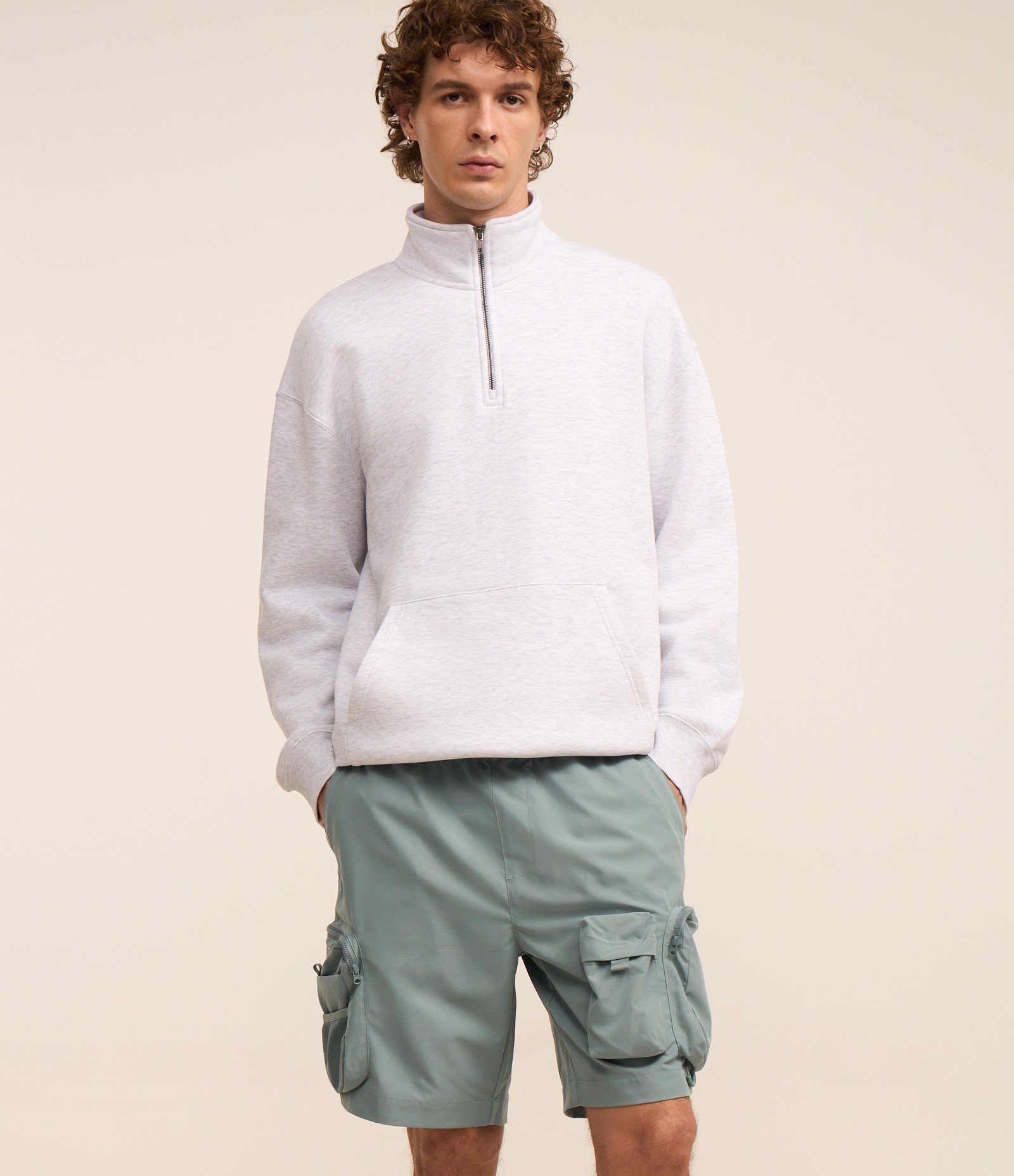 Bermuda Cargo com Cós Elástico e Bolsos Táticos 4