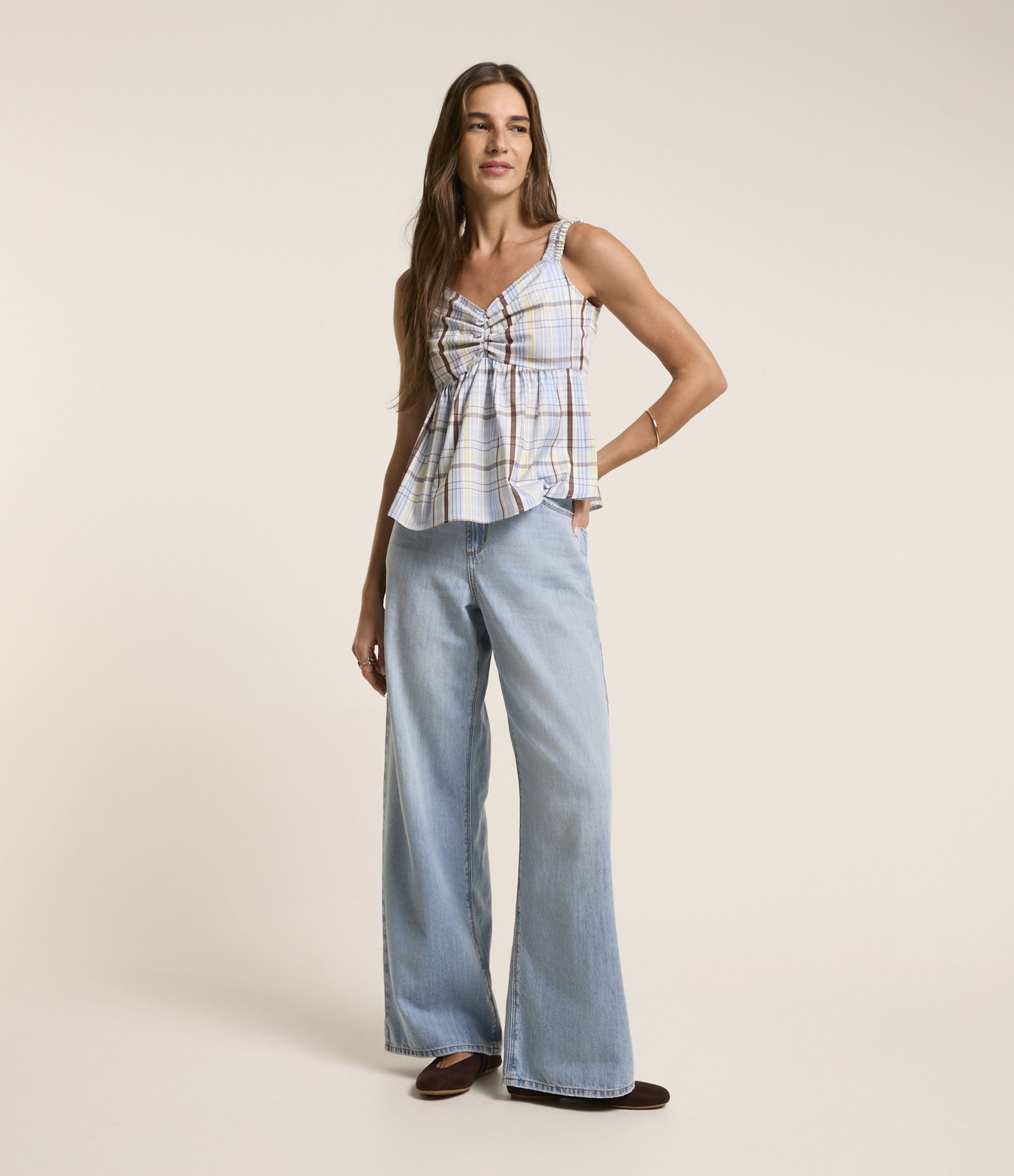 Blusa sem Mangas em Tricoline com Estampa Xadrez Azul 2