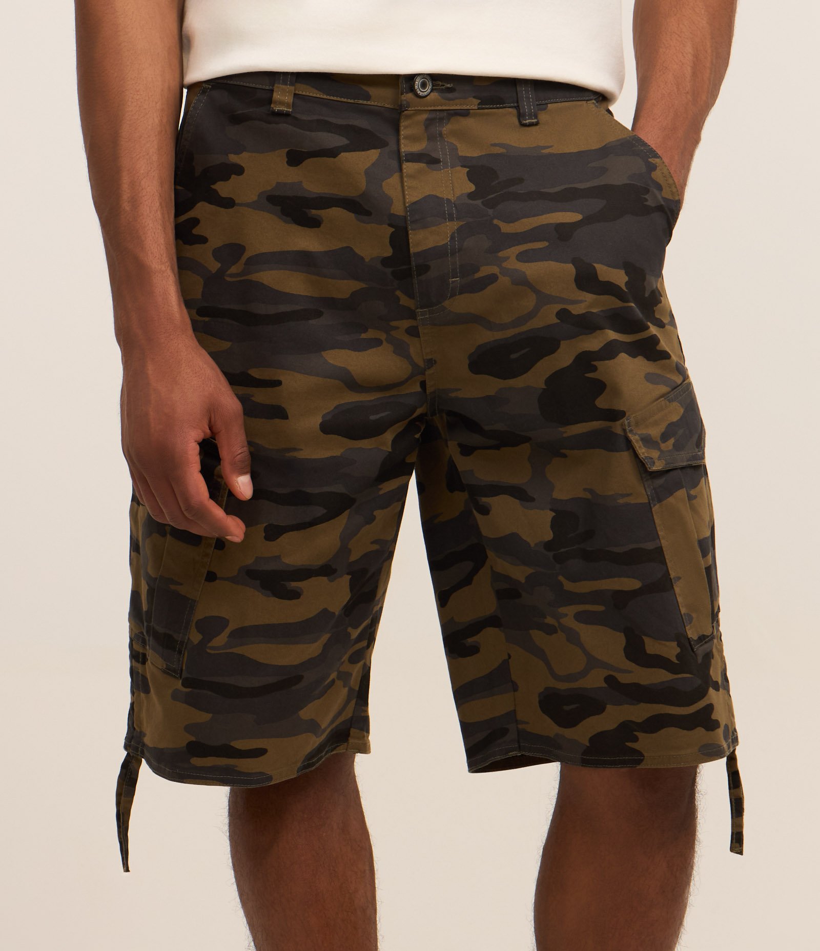 Bermuda Baggy em Sarja com Estampa Camuflada Marrom 2
