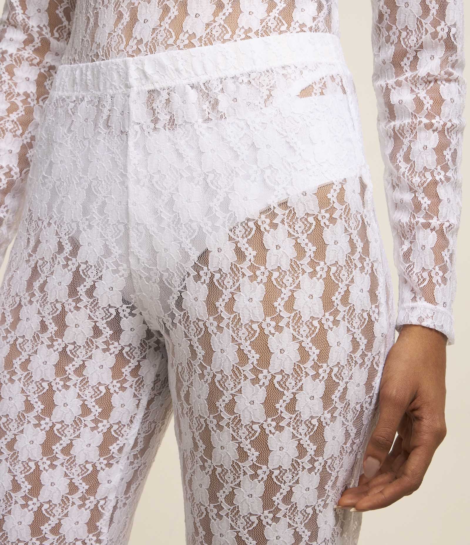 Calça Bailarina em Renda Texturizada e Cós Elástico Branco 4