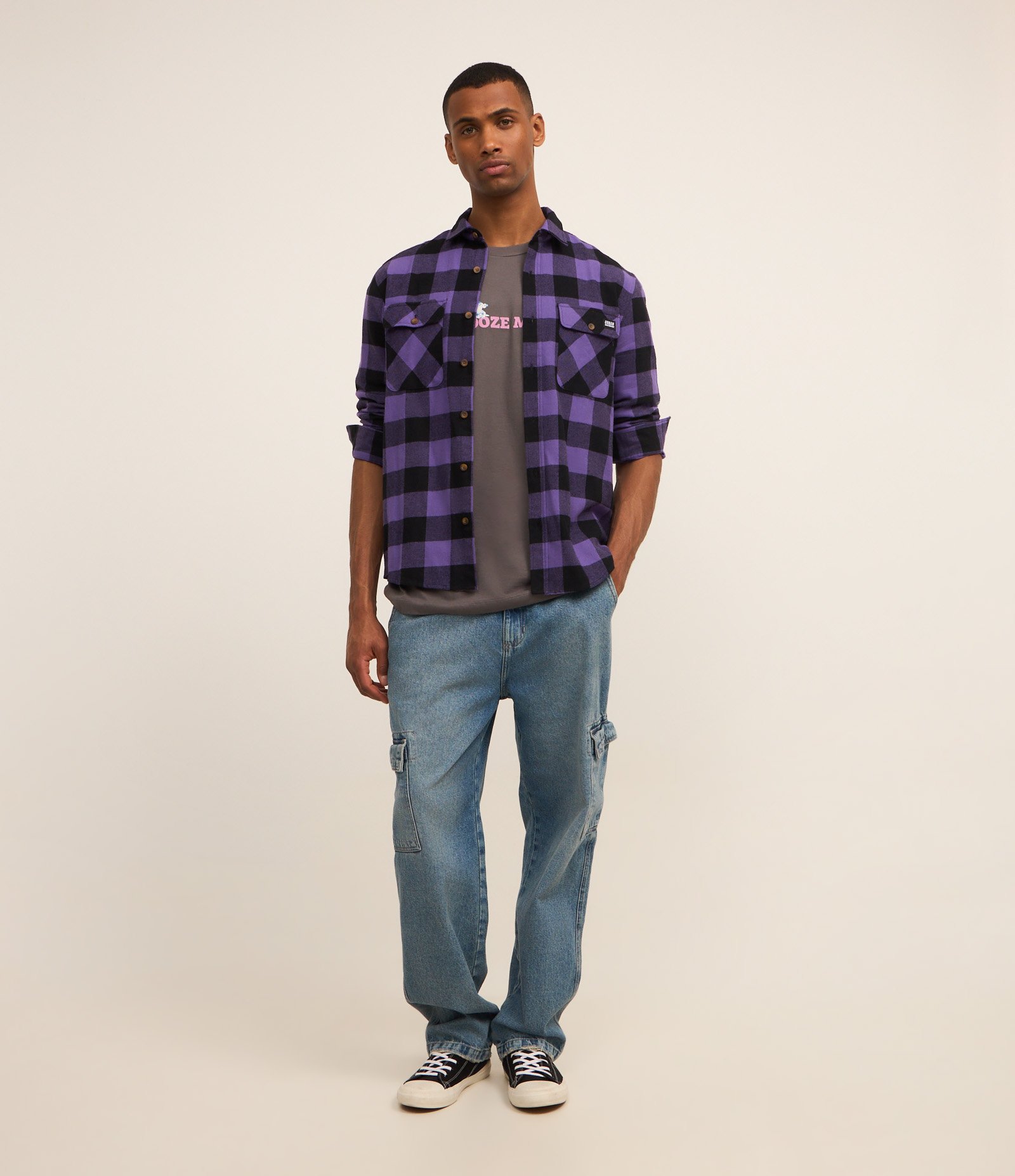 Camisa Comfort com Estampa Xadrez e Bolsos Roxo 2