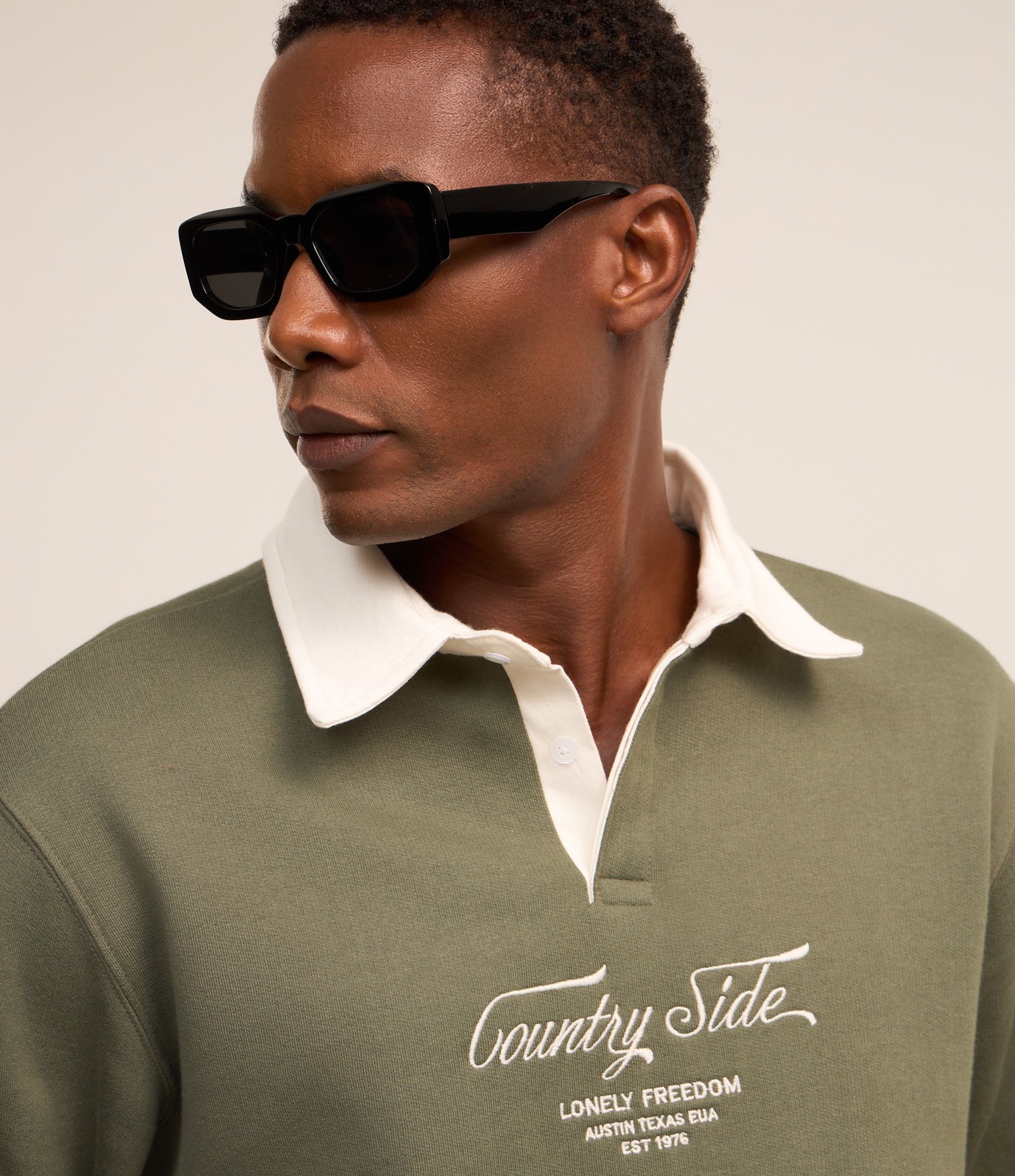 Moletom em Algodão com Gola Polo e Lettering Bordado Verde 5