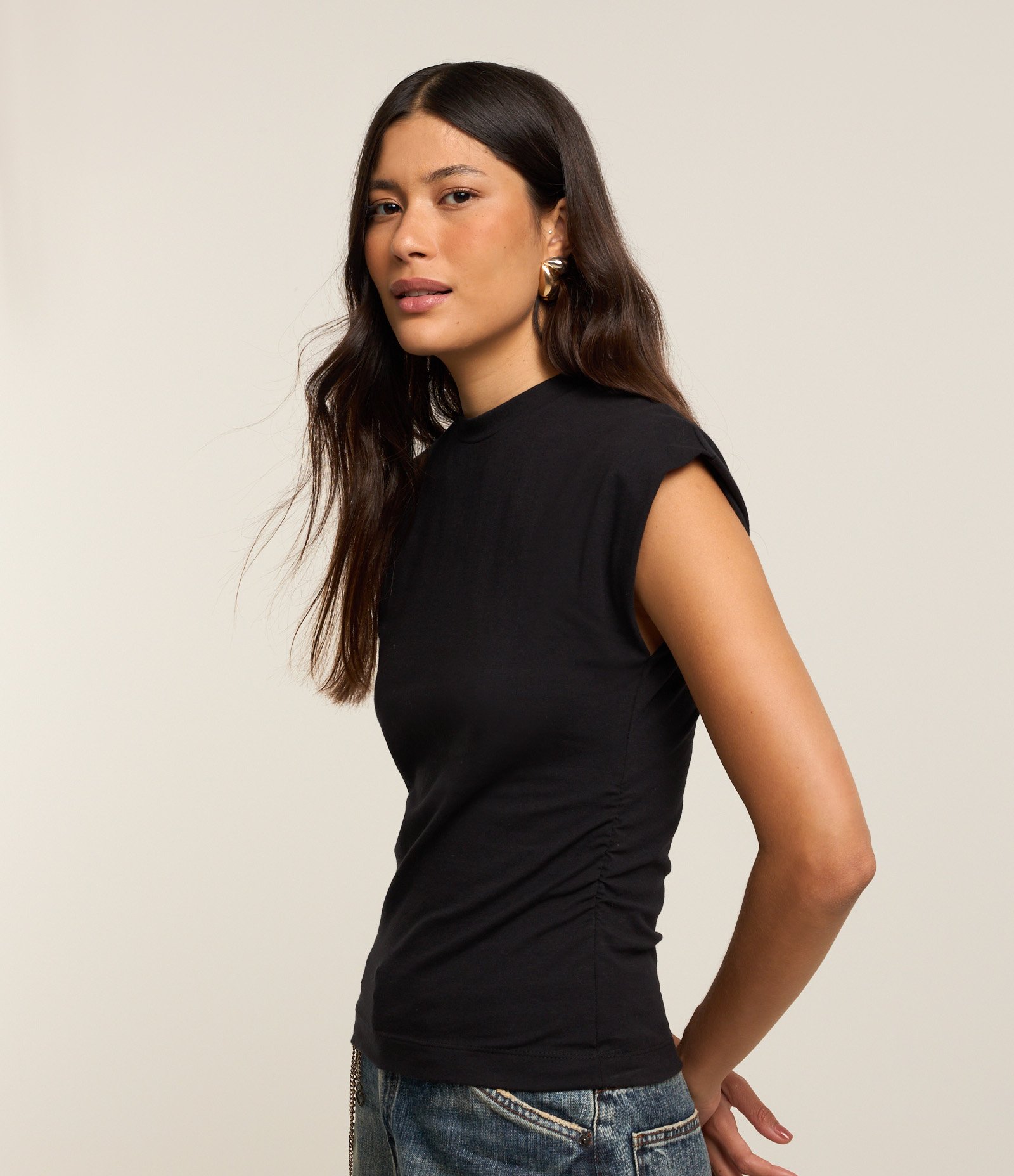 Blusa em Algodão com Gola Alta e Franzido na Lateral Preto 1