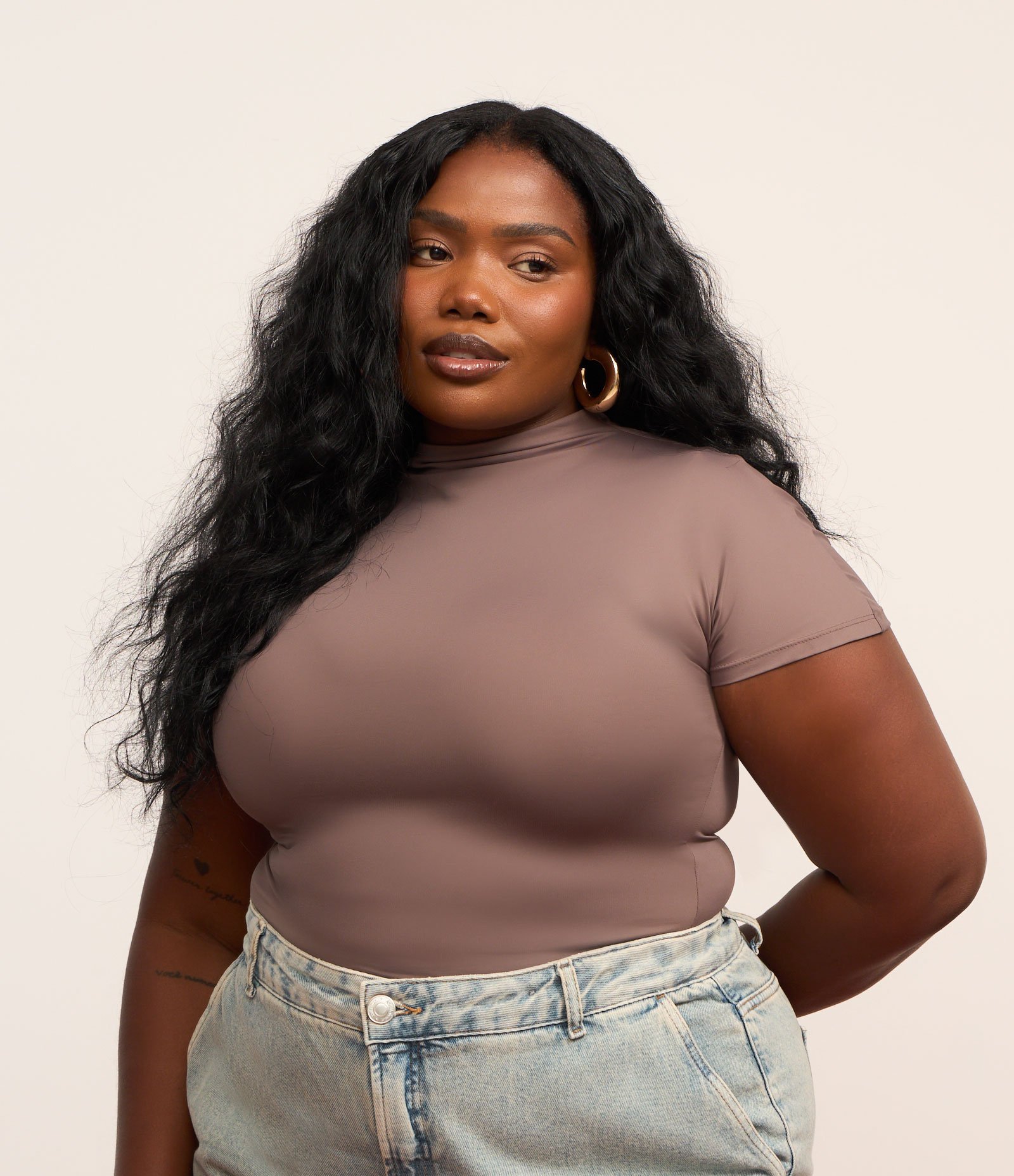 Body em Poliamida com Gola Alta Curve & Plus Size Marrom 1