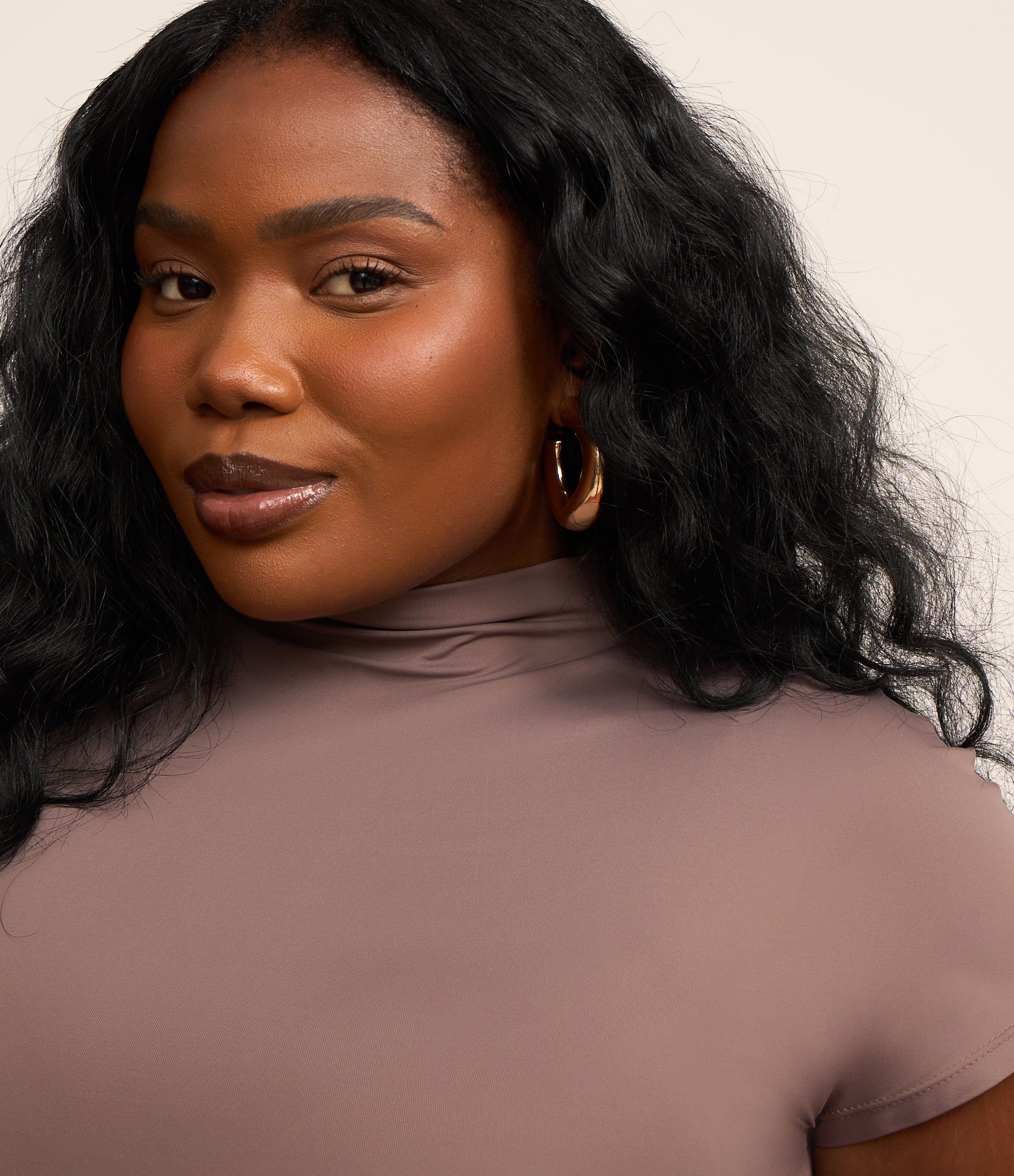 Body em Poliamida com Gola Alta Curve & Plus Size Marrom 4