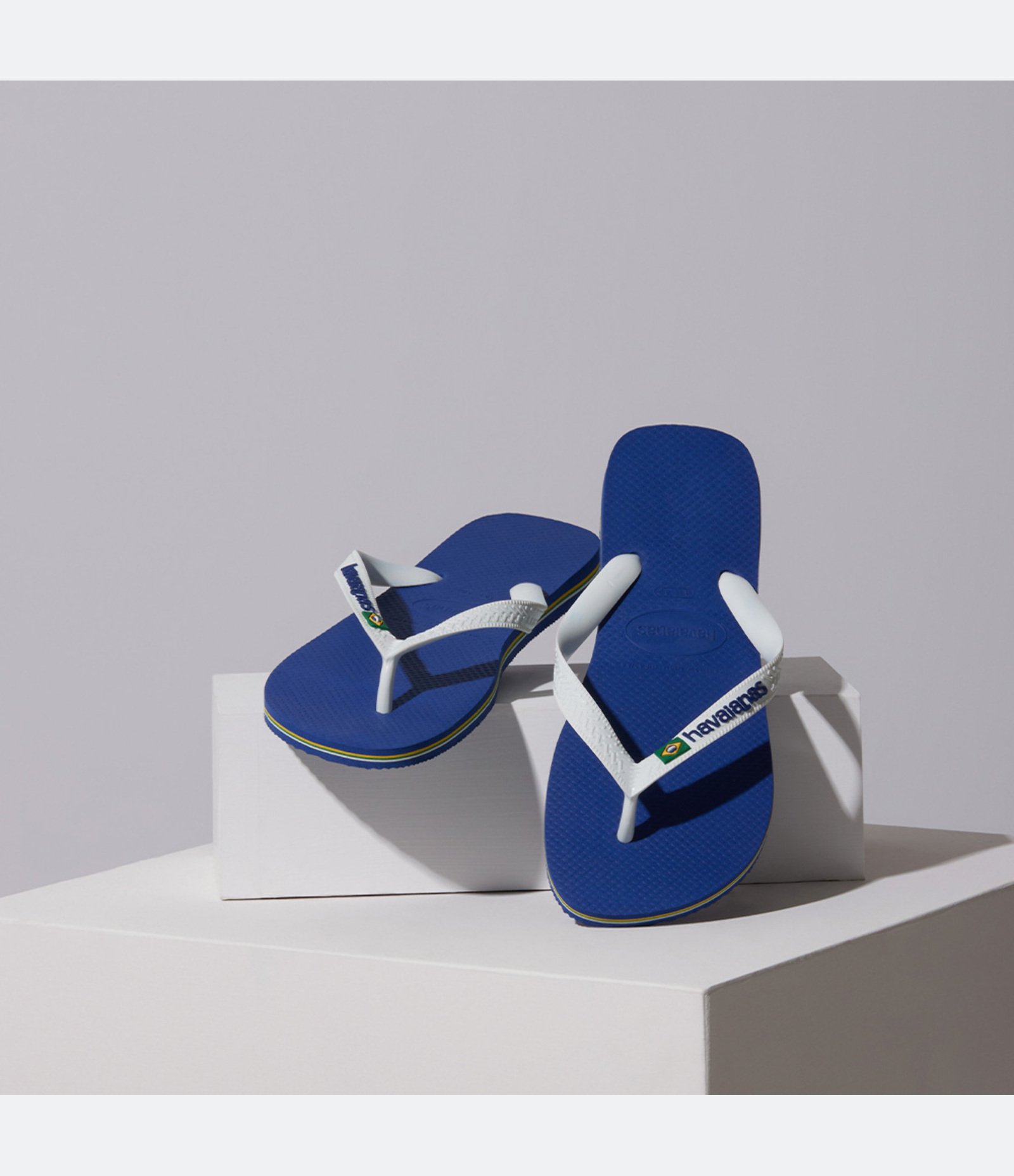 Chinelo Havaianas Tradicional com Bandeira do Brasil Azul 7