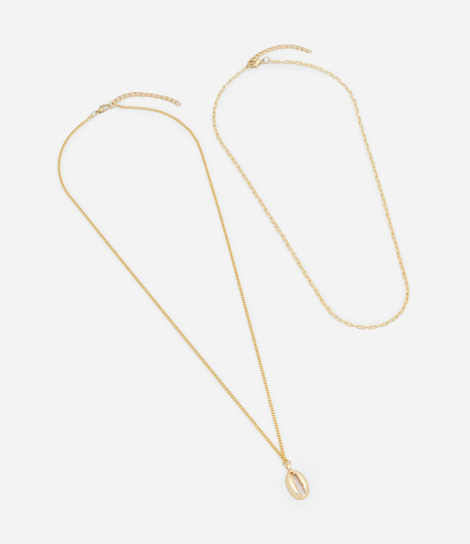 Colar Duplo em Metal com Pingente Búzio Dourado 2