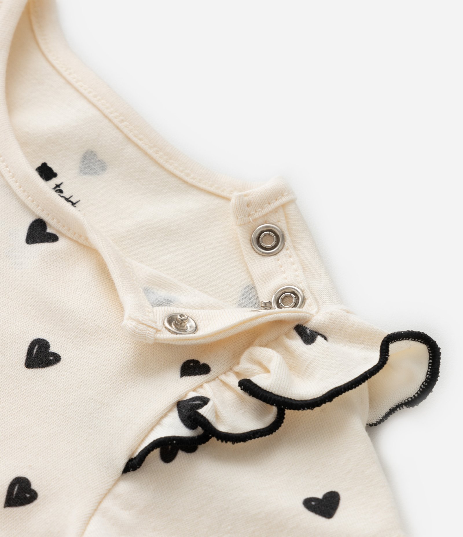 Body Infantil com Babados e Estampa de Corações - Tam 0 a 18 meses Bege 4