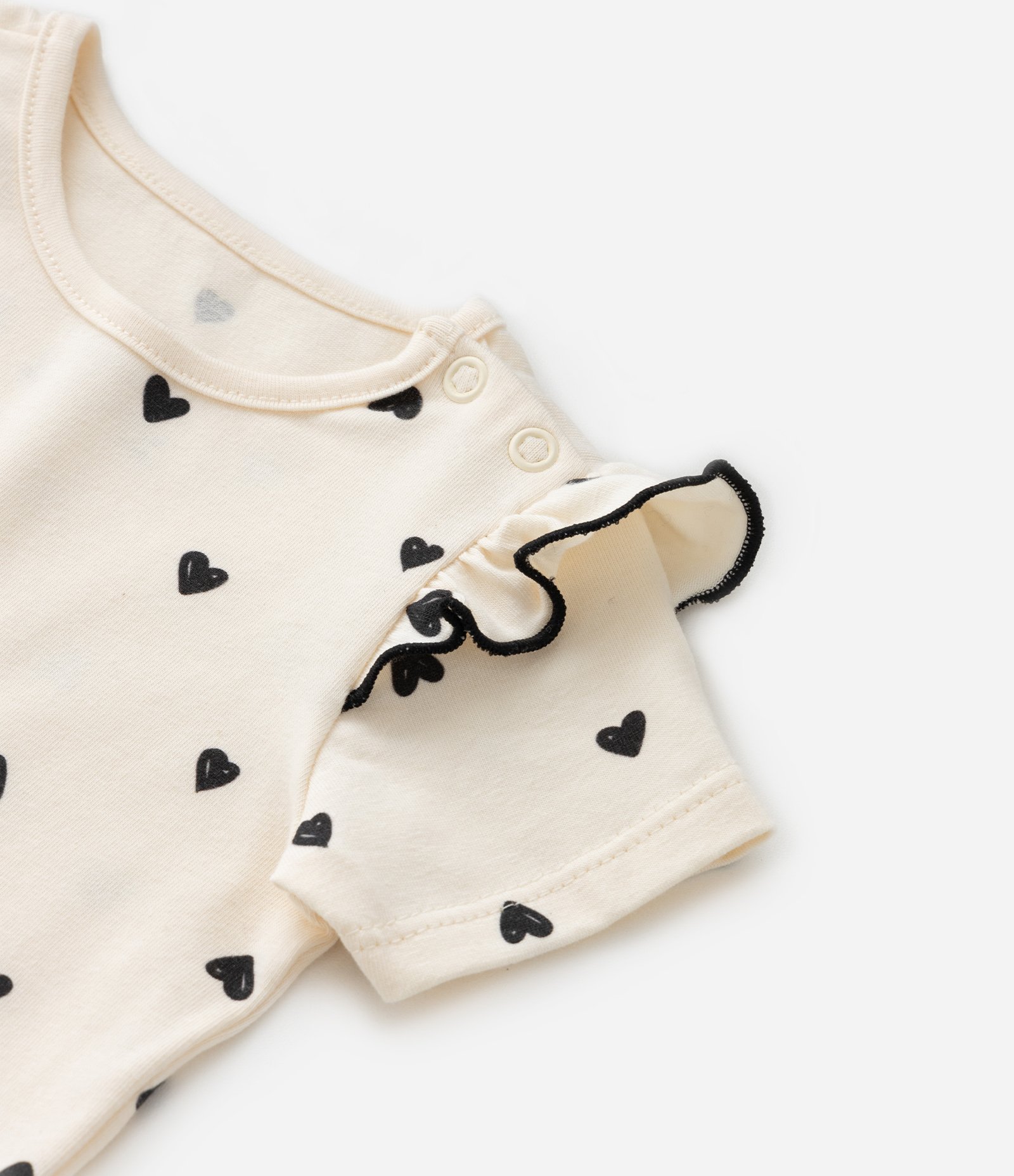 Body Infantil com Babados e Estampa de Corações - Tam 0 a 18 meses Bege 6