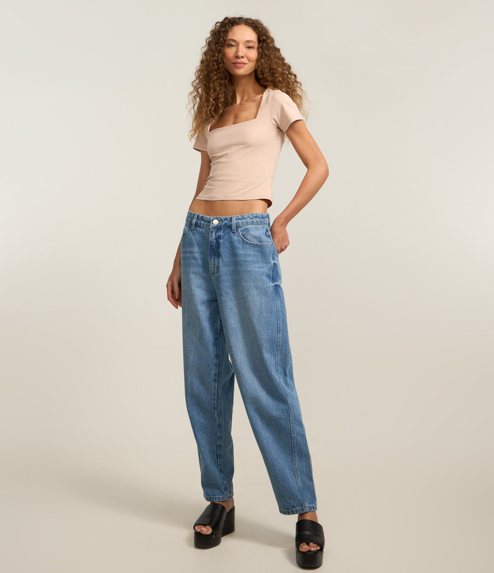 Blusa em Microfibra com Decote Quadrado Rosa 2