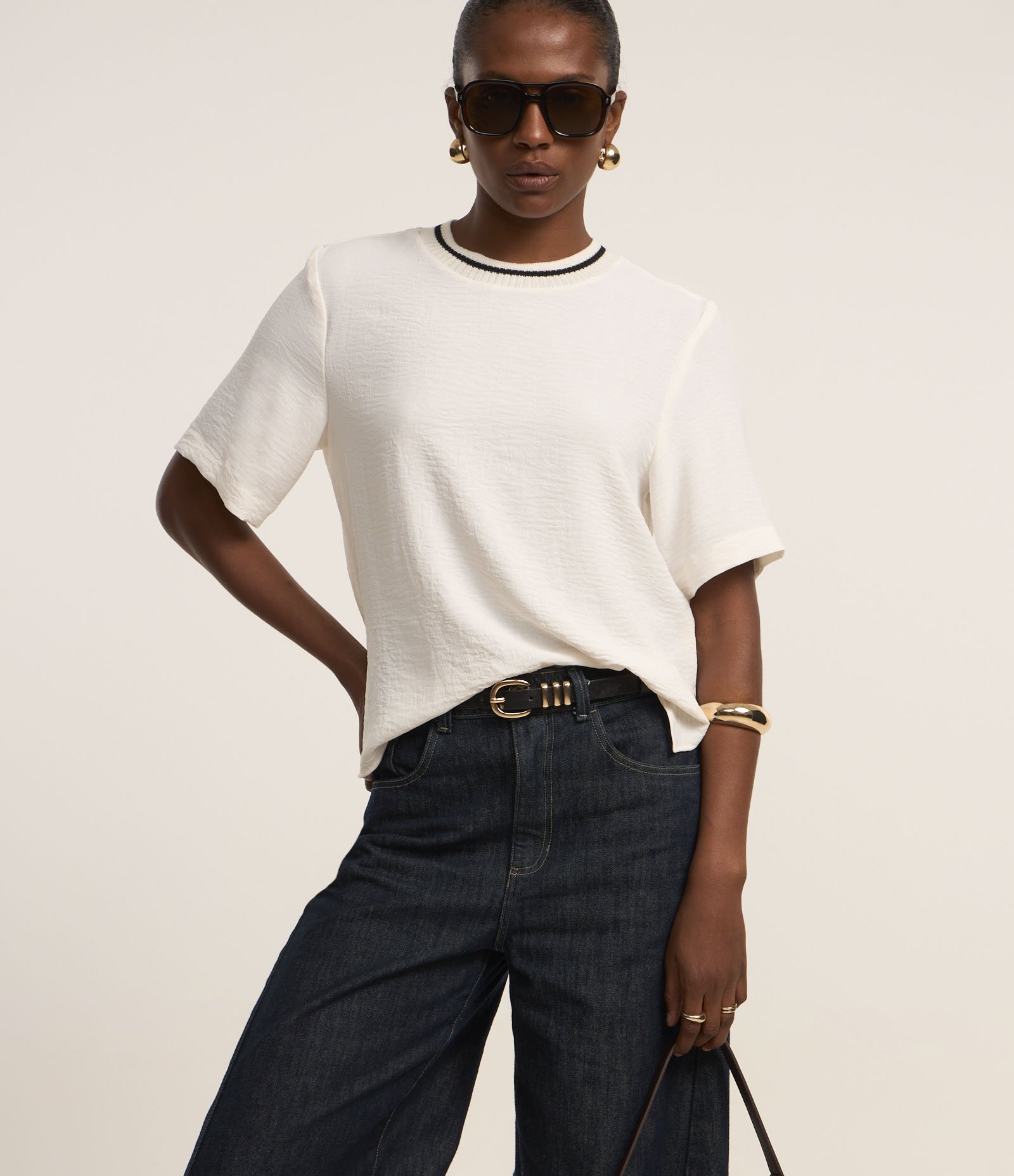 Blusa Manga Curta em Airflow com Detalhe Contrastante na Gola Branco 1