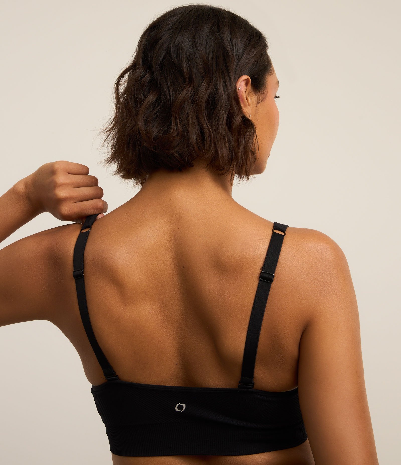 Top Esportivo em Seamless com Alças Reguláveis Preto 4