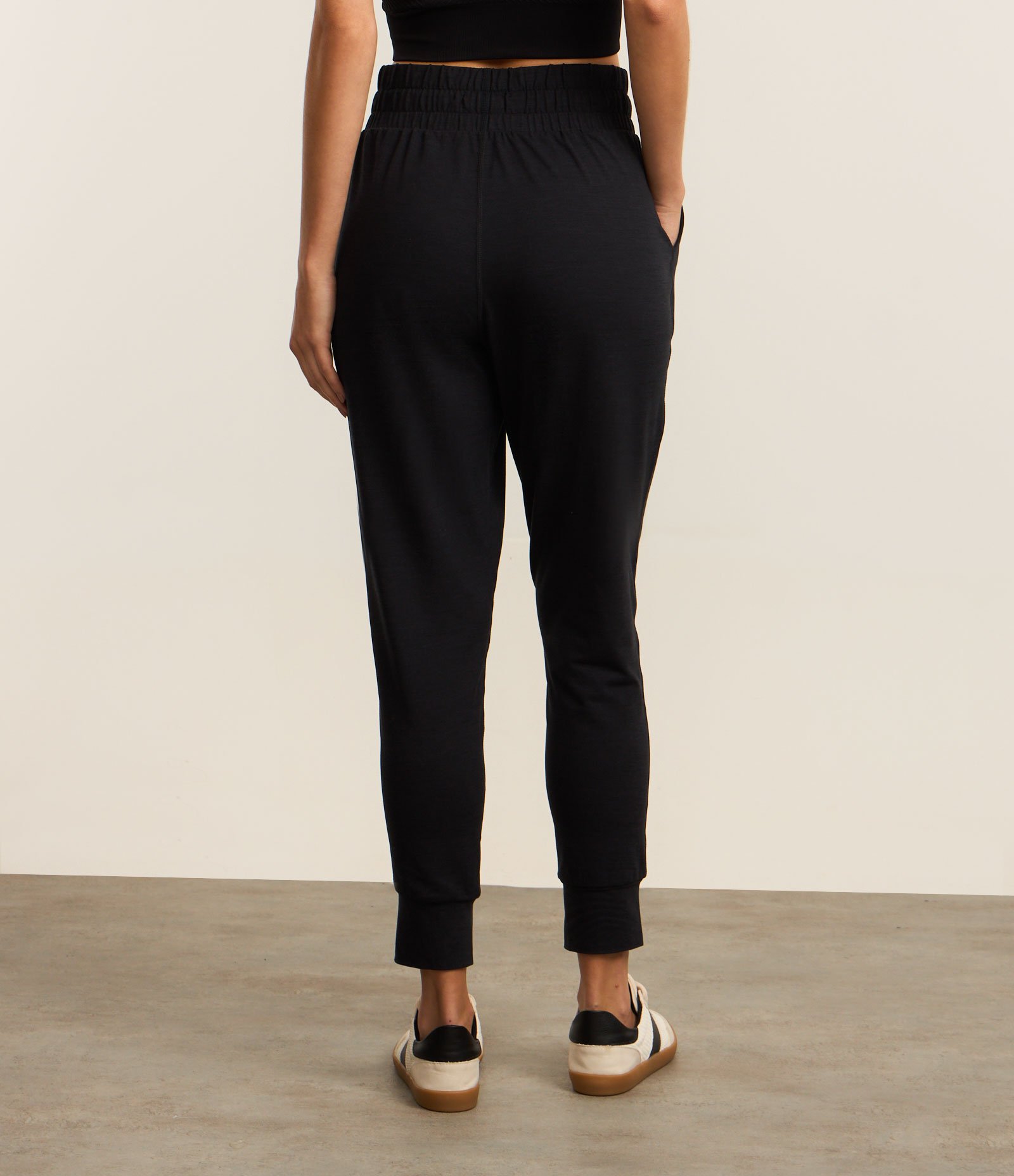 Calça Jogger Esportiva com Cós Regulável e Toque Suave 3