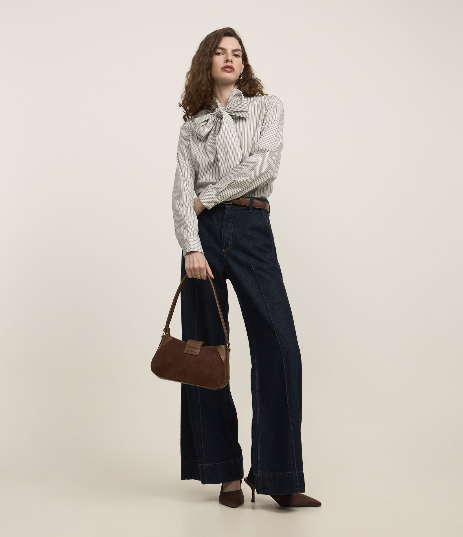 Camisa Boho em Tricoline com Gola Laço e Listras de Fio Tinto Cinza/Branco 2